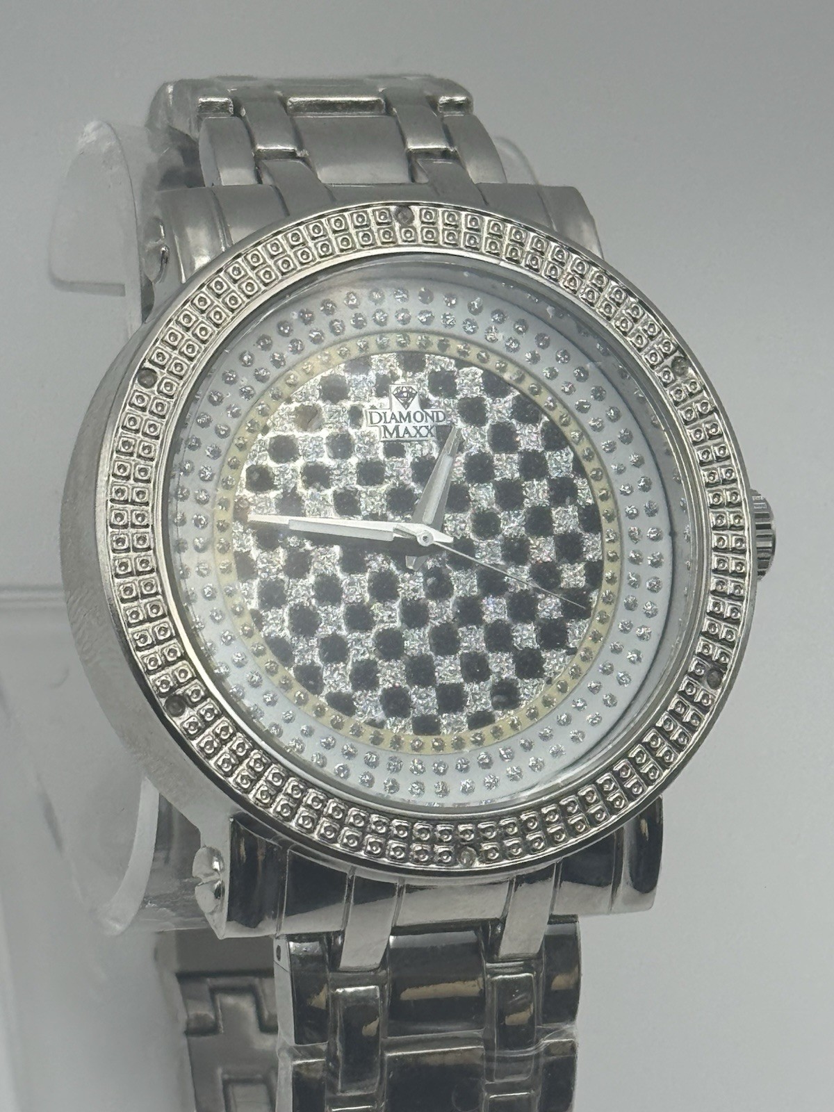 Diamond Maxx Quartz Silver Tone Stainless Steel 44mm Checkerboard Dial Watch