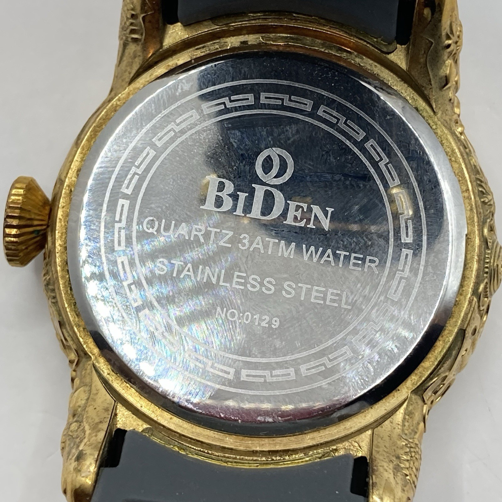 Men’s Engraved Gold Tone Japanese Dragon 48mm Watch Silicone Band New Battery