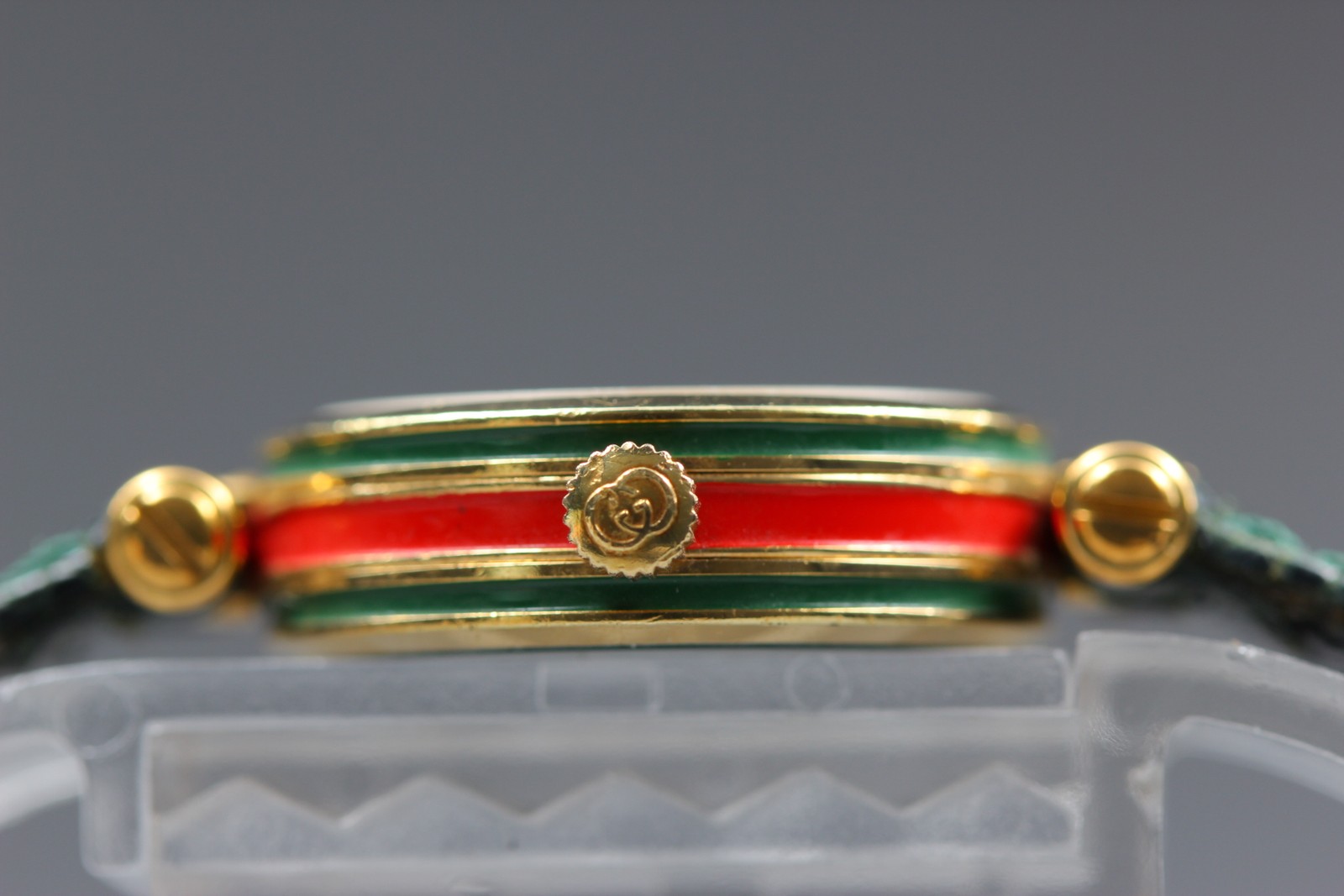 [Exc+5] GUCCI 2000L Green And White Dial Quartz Woman’s Watch JAPAN