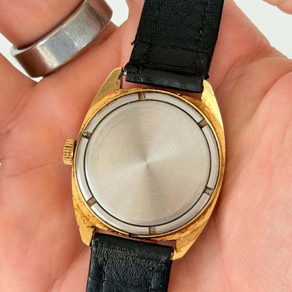 Vintage Cardinal Railroad Watch – 19 Jewels, Shockproof