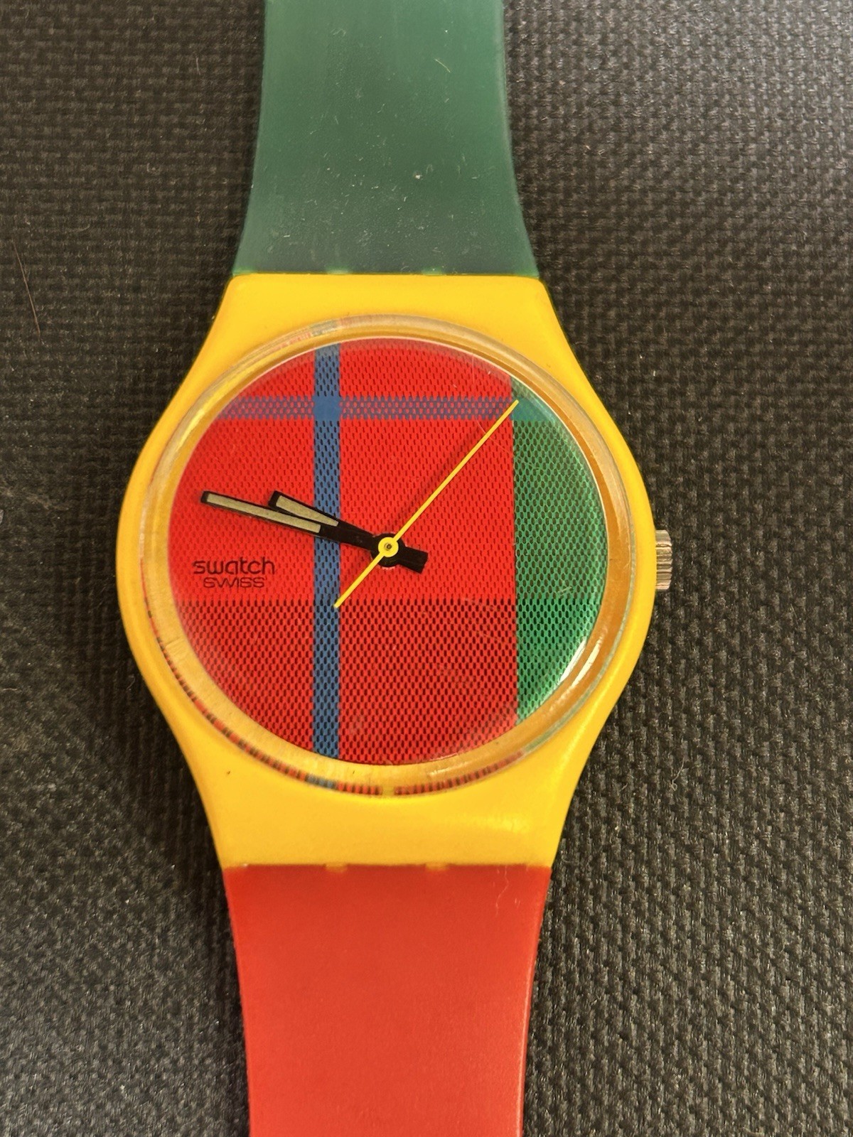 SWATCH Rare Vintage Swatch McGregor (GJ100) Wristwatch! Green, Yellow, Red