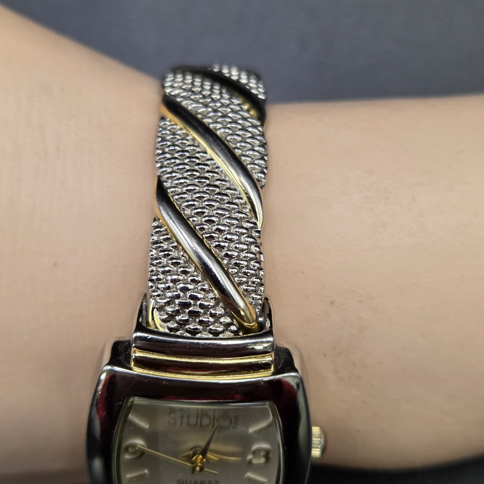 STUDIO Time STD950T Cuff Bracelet Quartz Analog Women’s Watch Sz. 6″ New Battery