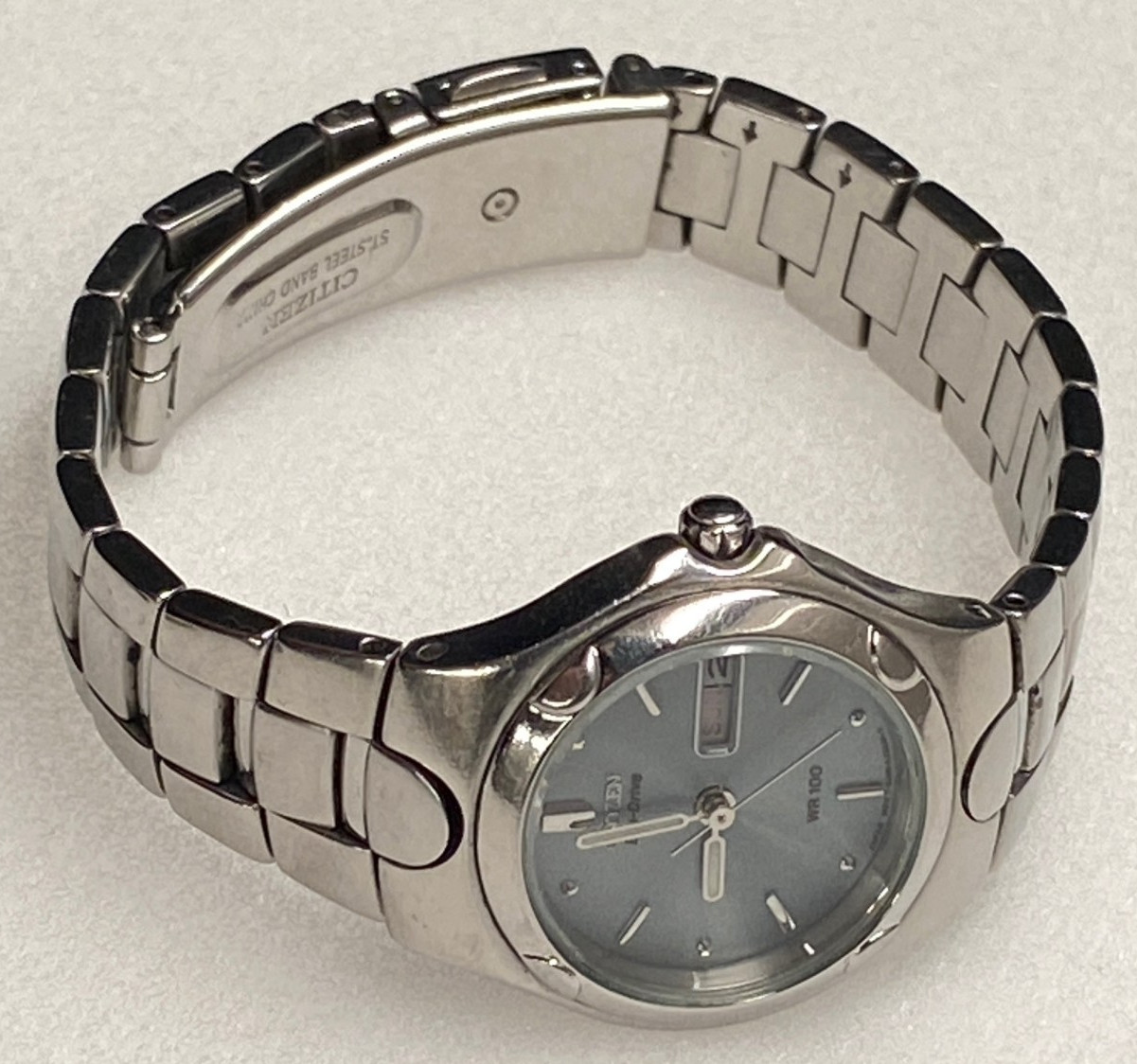 Citizen Eco-Drive E001-K17560 Gray Sunburst Dial Day/Date WR100 Women’s Watch