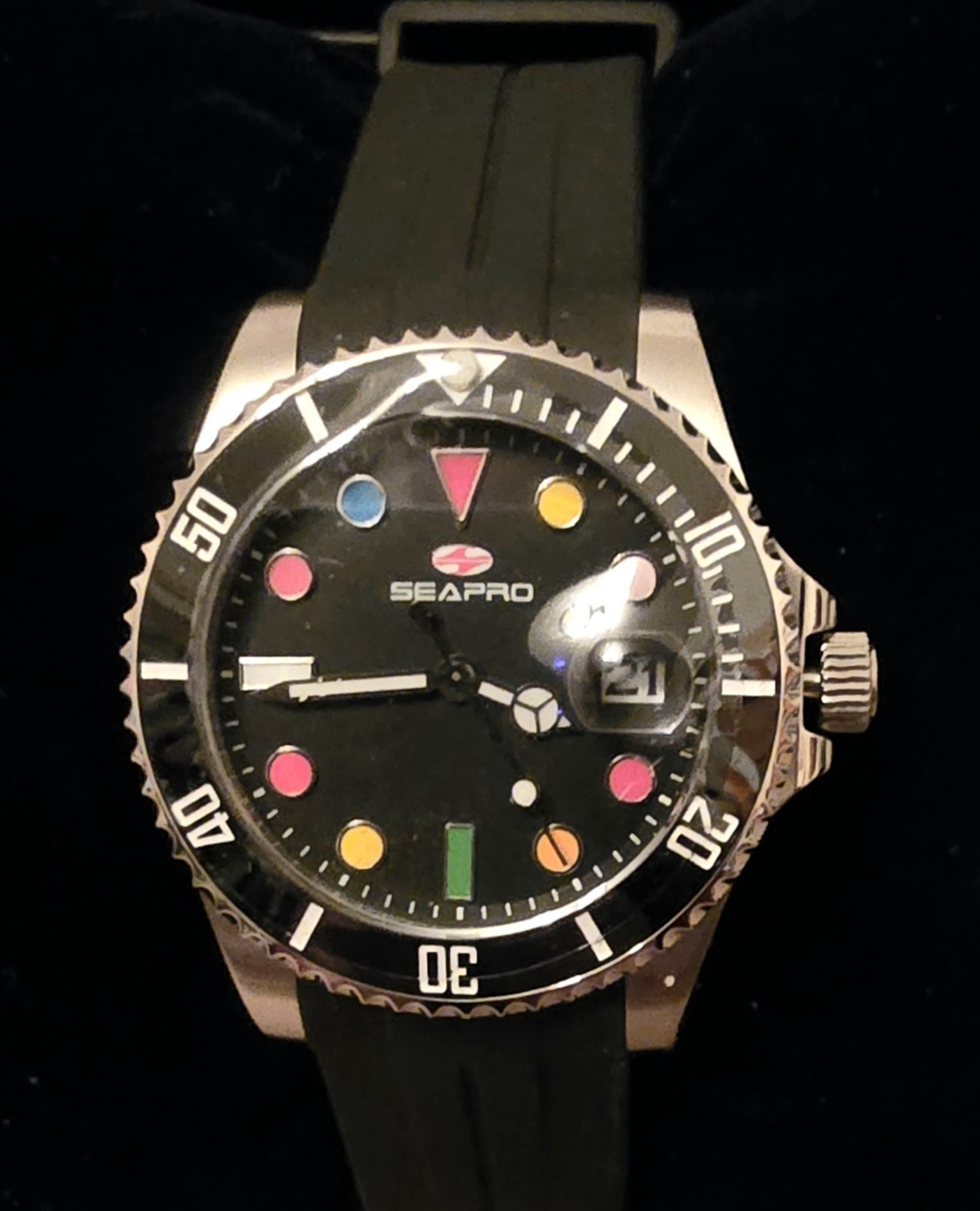 Seapro Scuba Quartz Diver Black Dial SS Case Black Rotating Bezel Date