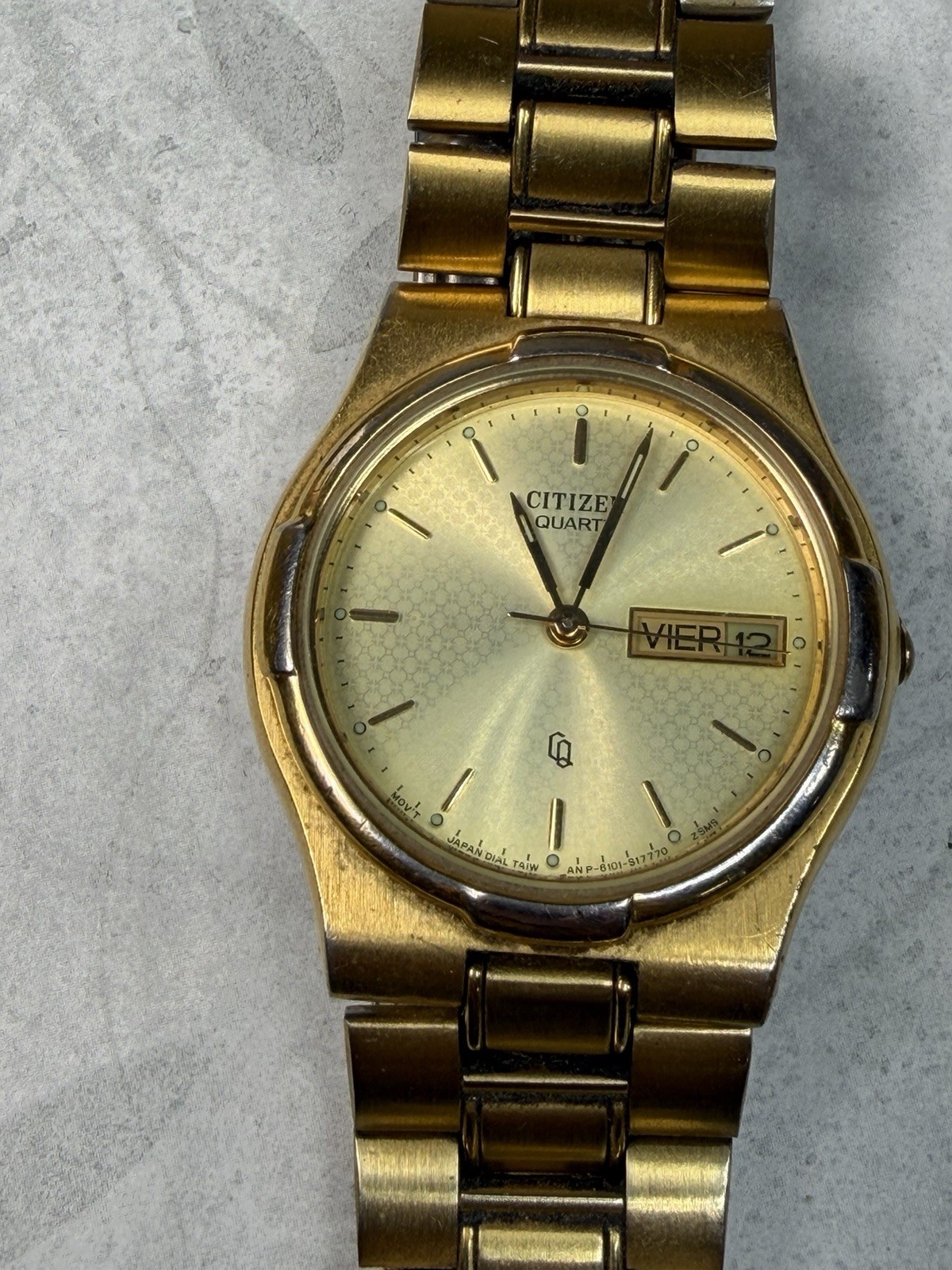 Citizen Quartz Men’s watch 6101-S05822 Bilingual (German/English) gold-tone YP