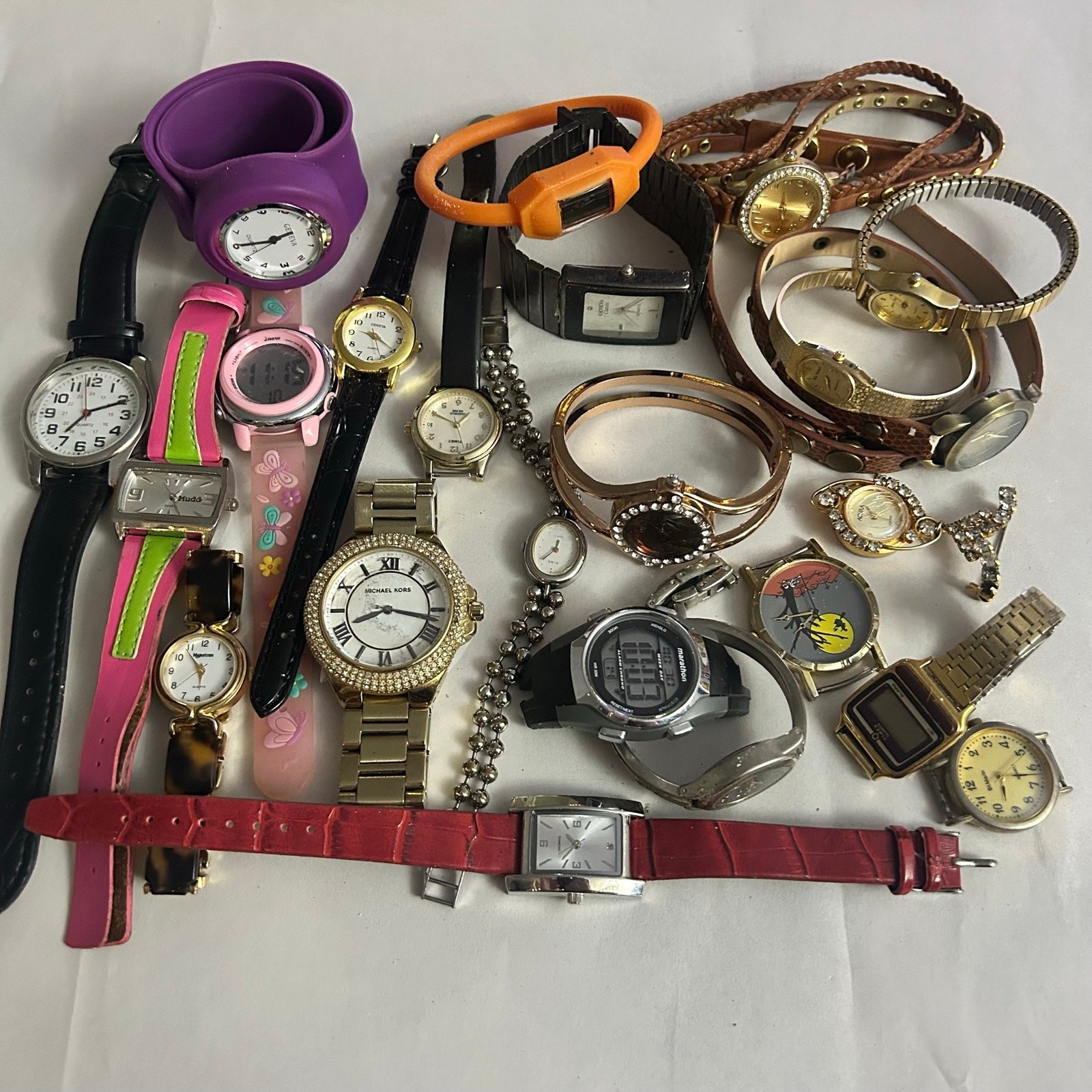 Assorted Watches Used Not Working For Parts Or Pieces lot 20