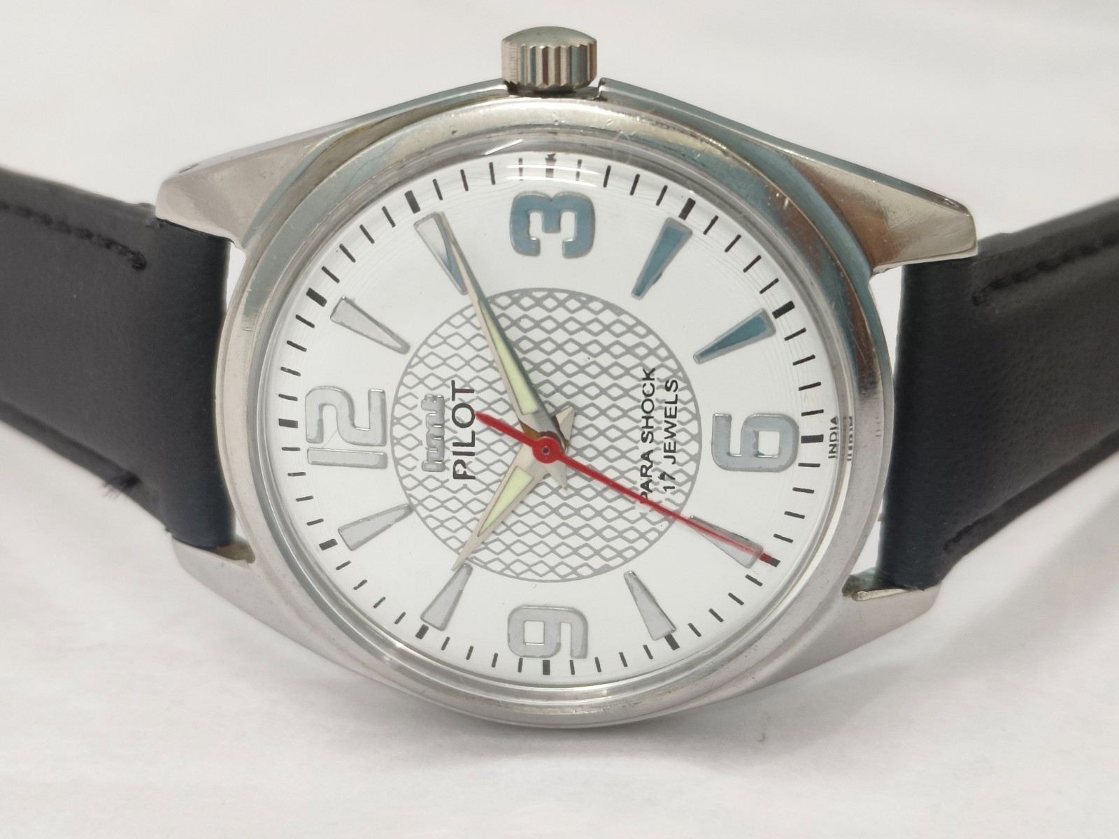 Vintage HMT Pilot Pink 17 Jewels Mechanical Hand Winding Men’s Wrist Watch