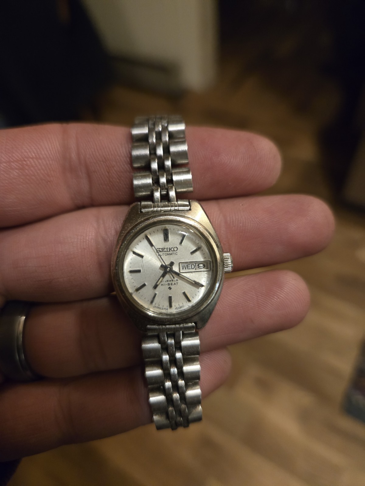 Vintage Ladies Seiko 2706-0020 Automatic 21 Jewels Day Date Watch WORKS