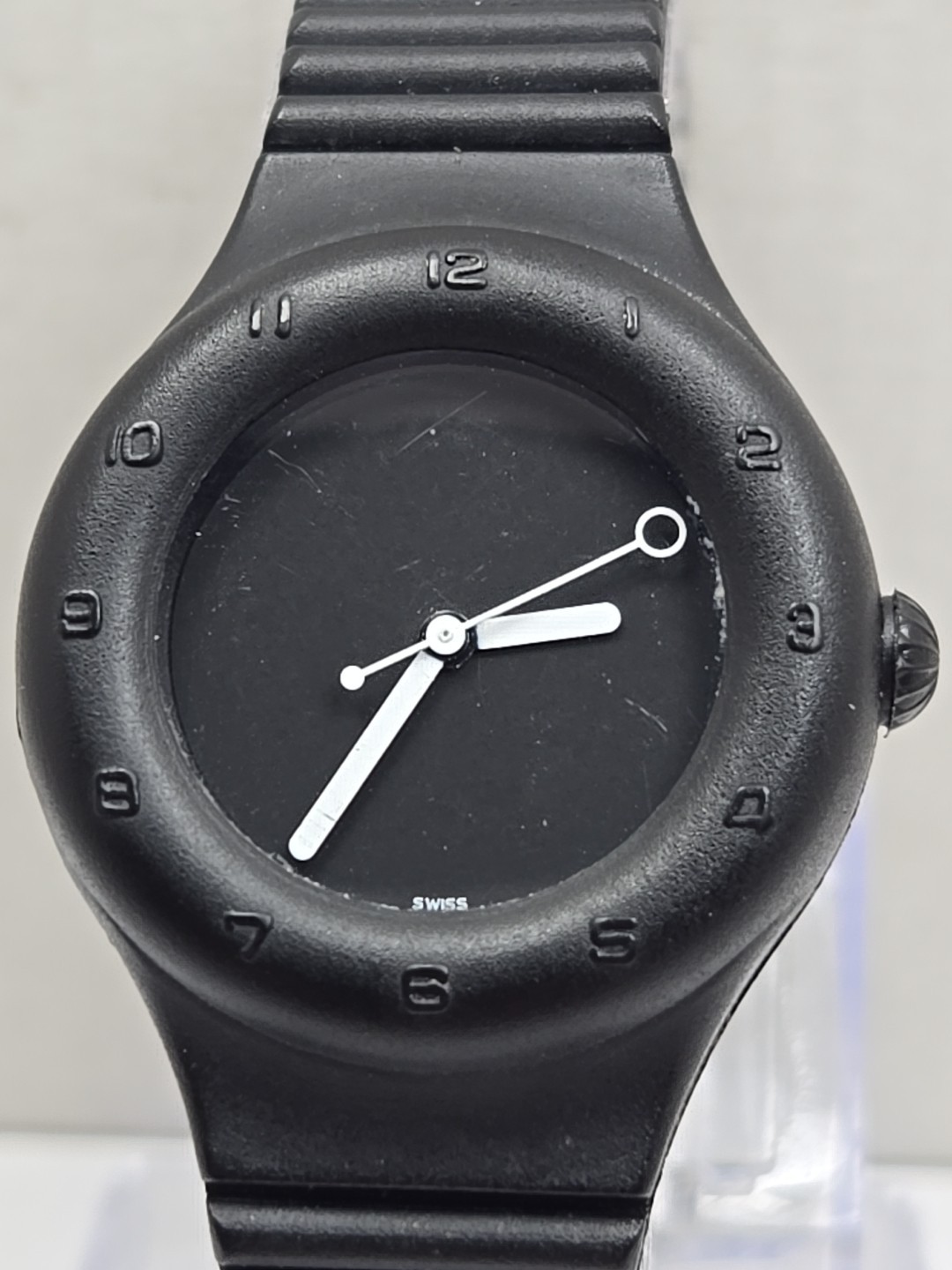 Hobby Swiss Black 1990s Pop Art Watch Italian Design New Battery Minimalist