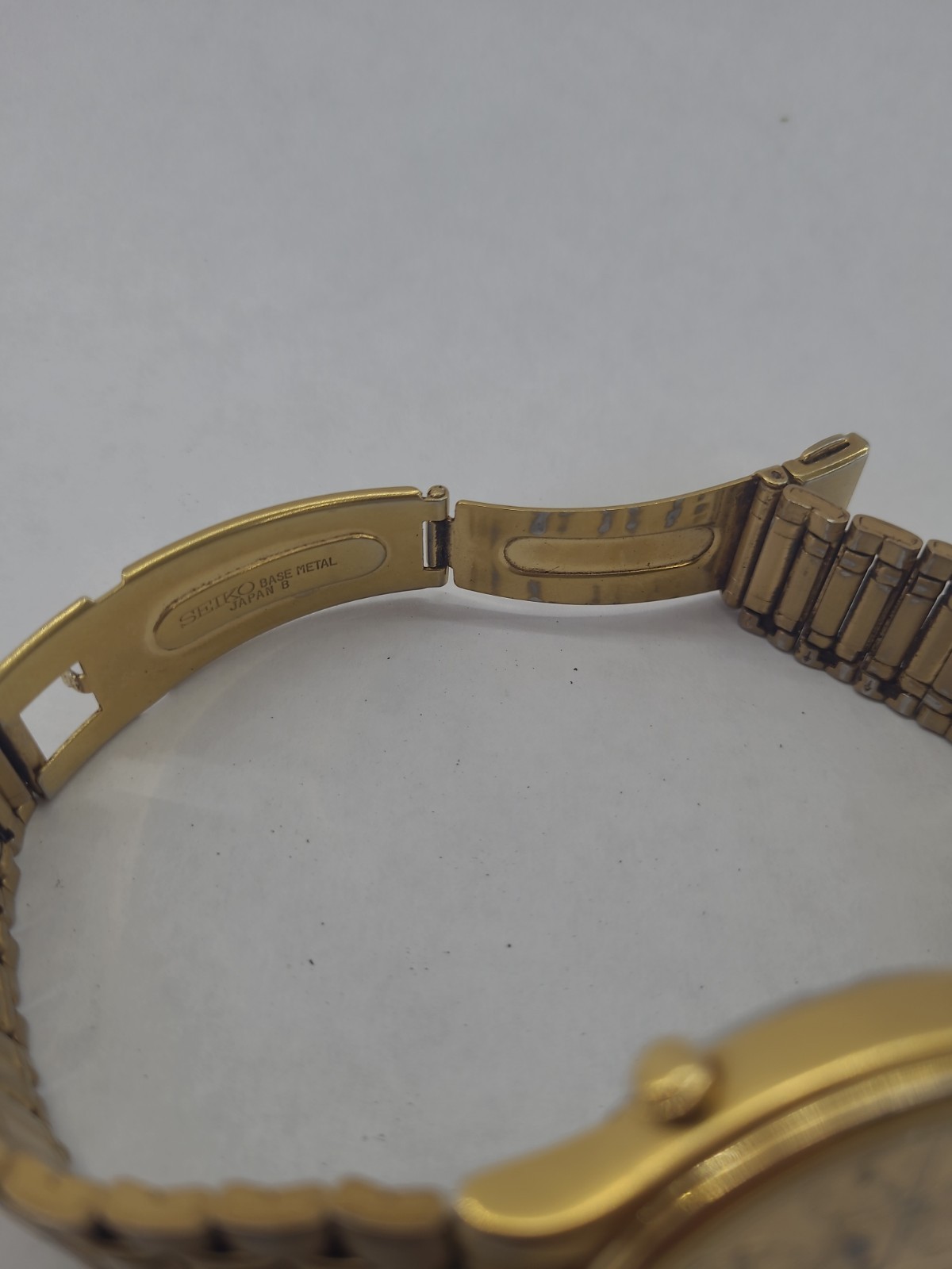 Vintage Seiko 5T52-6A29 World Timer GMT Alarm Gold Tone 37.5mm Watch