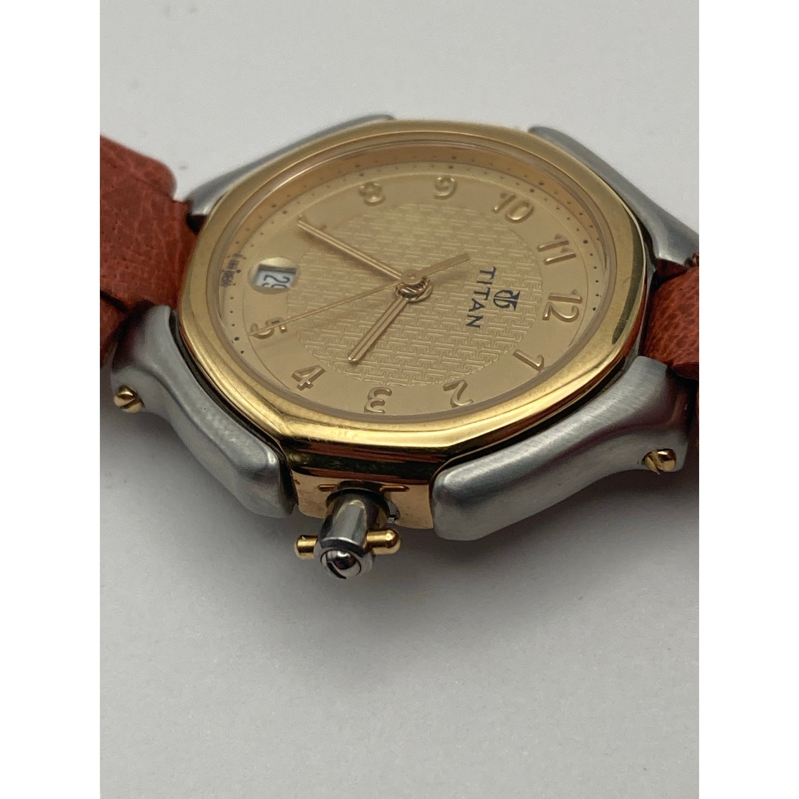 Titan Women’s Quartz Watch 28mm – E 193 India-Fresh Battery- Adjustable Band WR