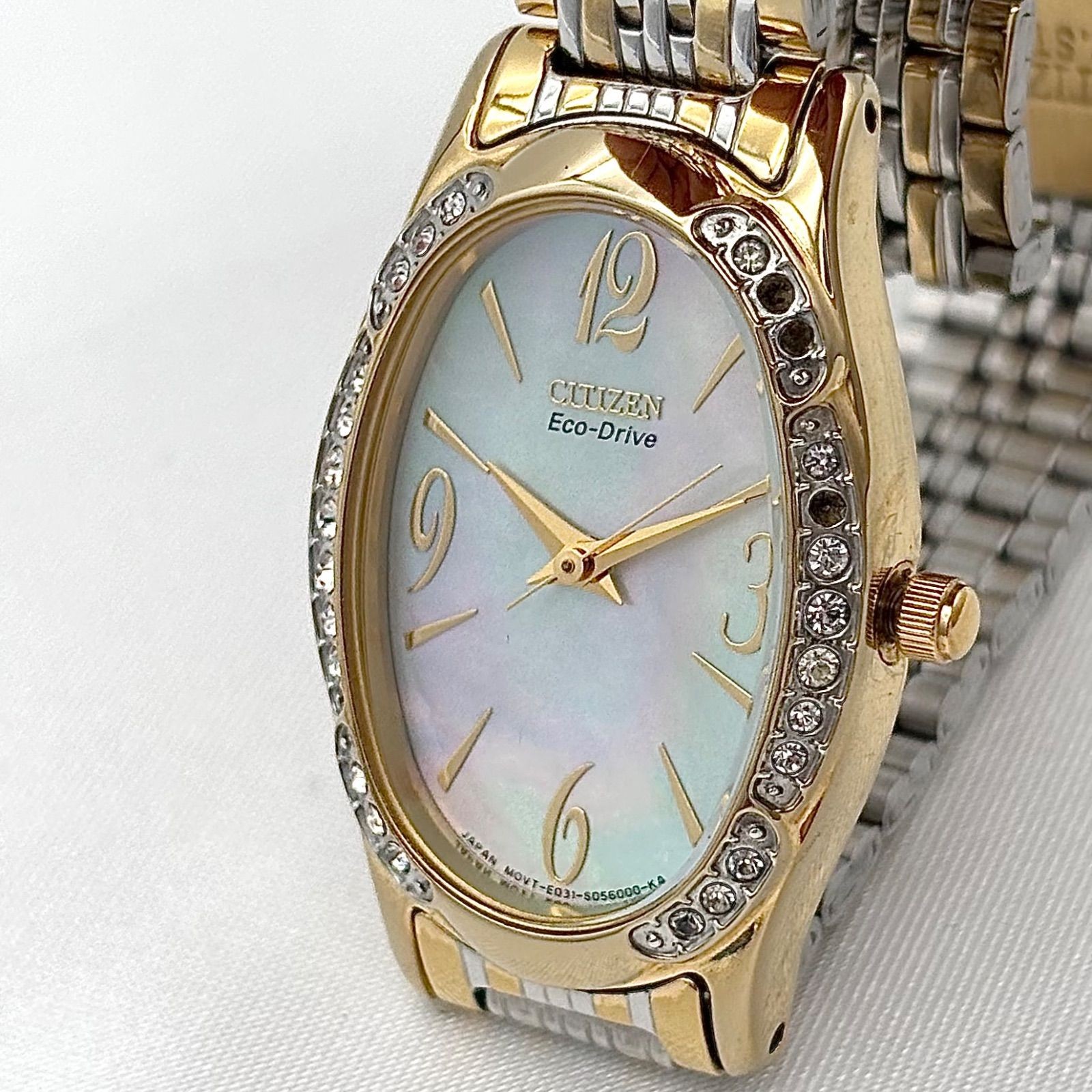 Working item Citizen ladies’ quartz eco drive E031 S033063 oval rhinestone bezel