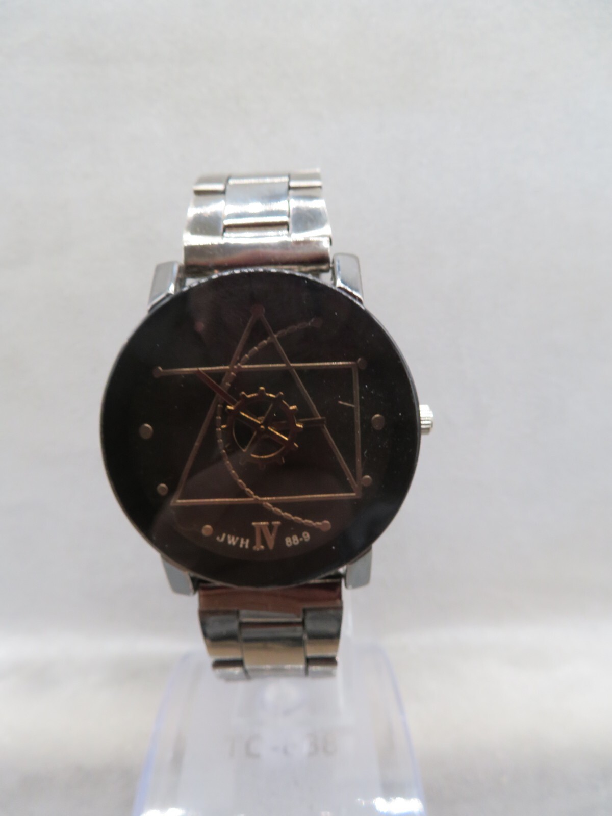 Men’s JWH 88-9 IV Black & Gold Dial Geometric Design Watch New Battery