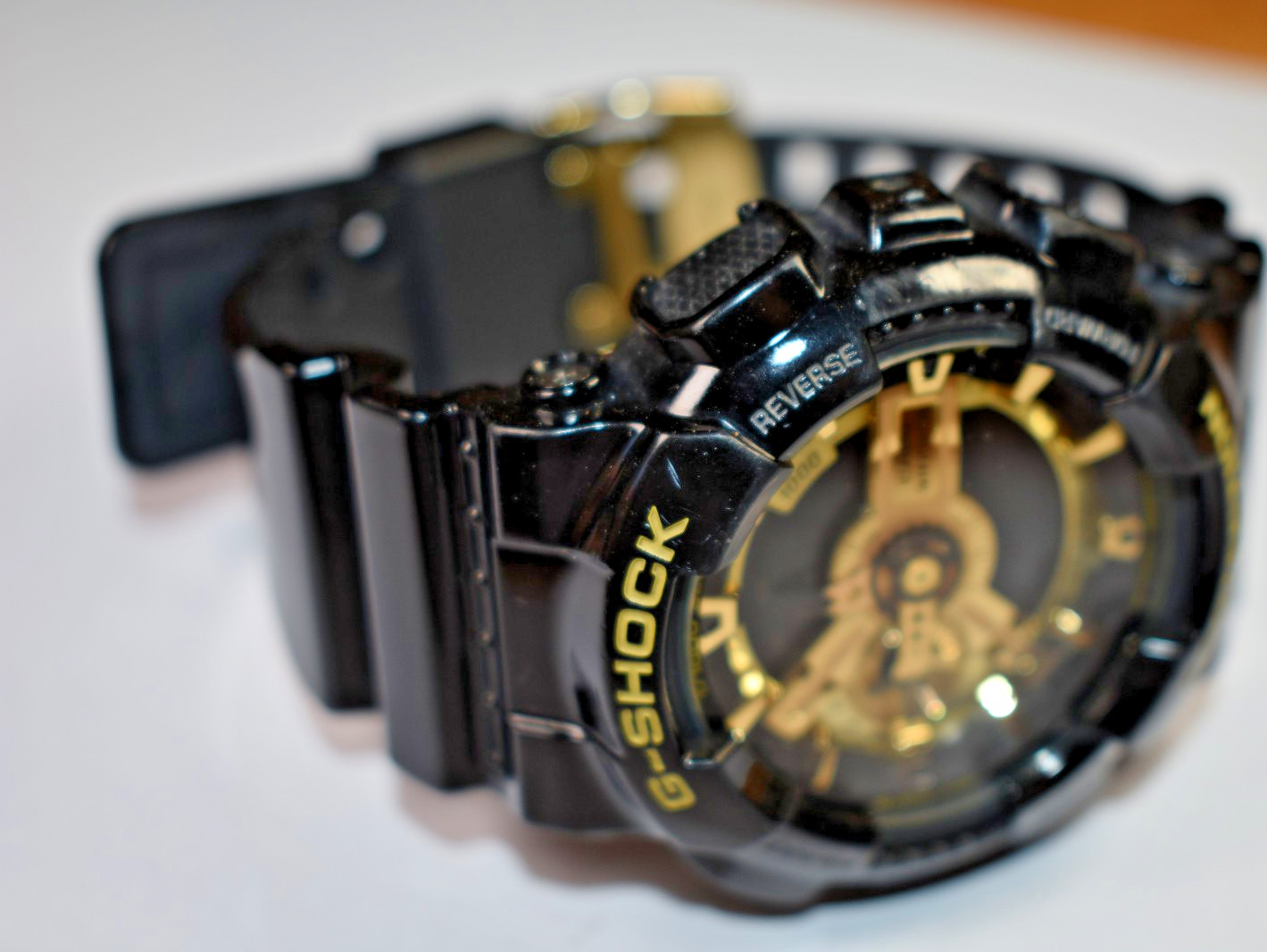 Casio G-SHOCK GA-110GB (5146) Men’s Black/Gold Ana/Digi Watch NEW BATTERY!