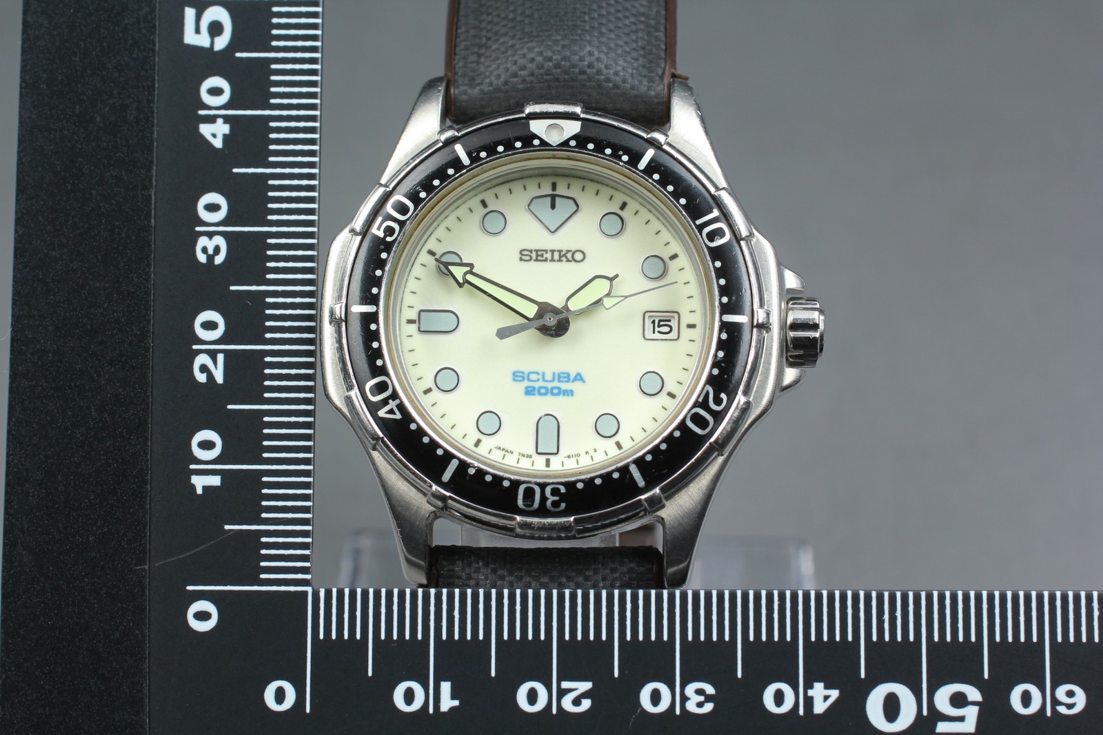 Vintage 1994 SEIKO SCUBA AIR Diver’s 7N35-600A Qz Date 39mm Luminous Men’s Watch