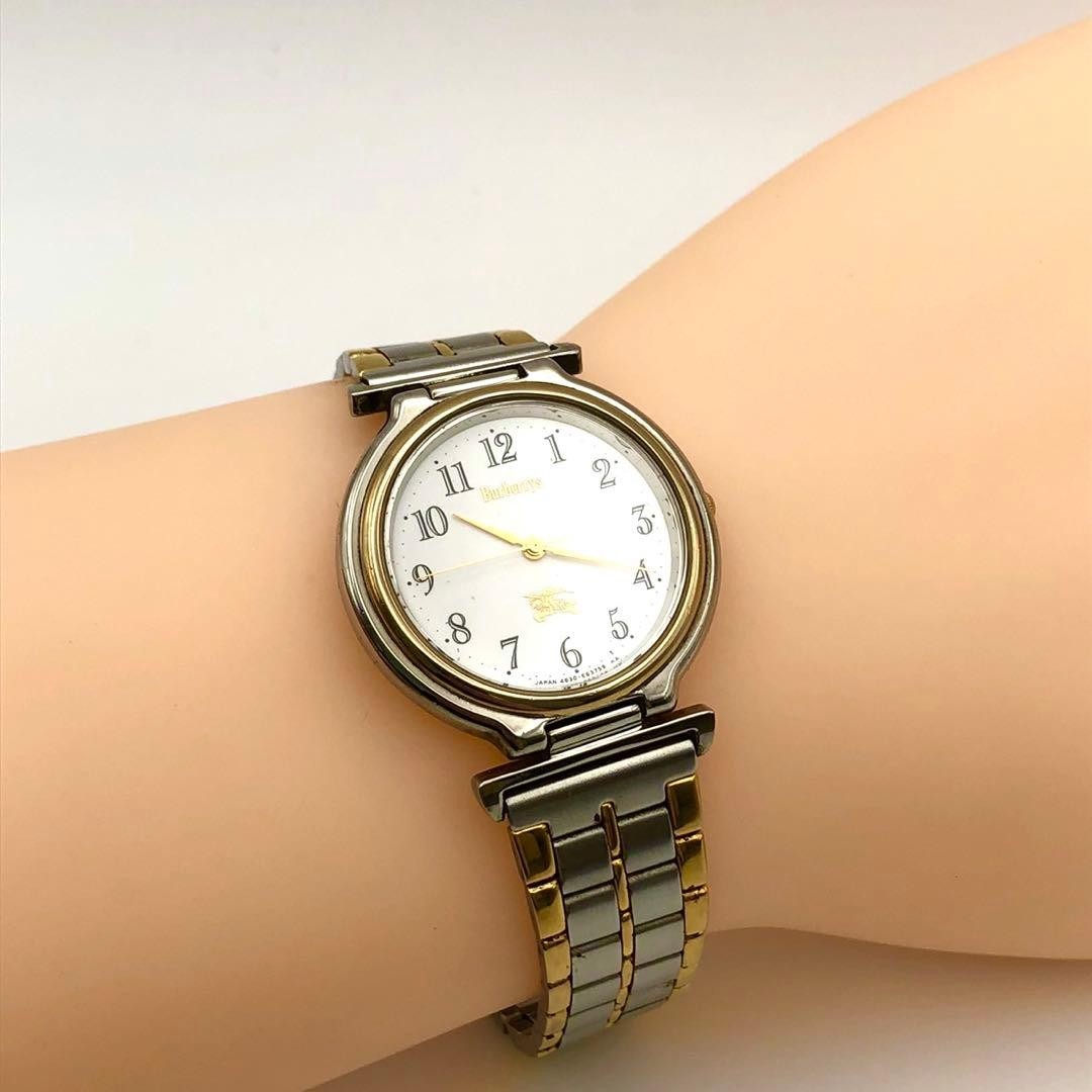 Working New Battery Burberry Wristwatch White Dial Horse Logo Quartz Combination