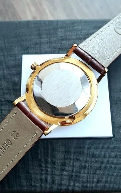 Vintage Poljot De Luxe 23 Jewels USSR Serviced Ultra Slim Mechanical Watch