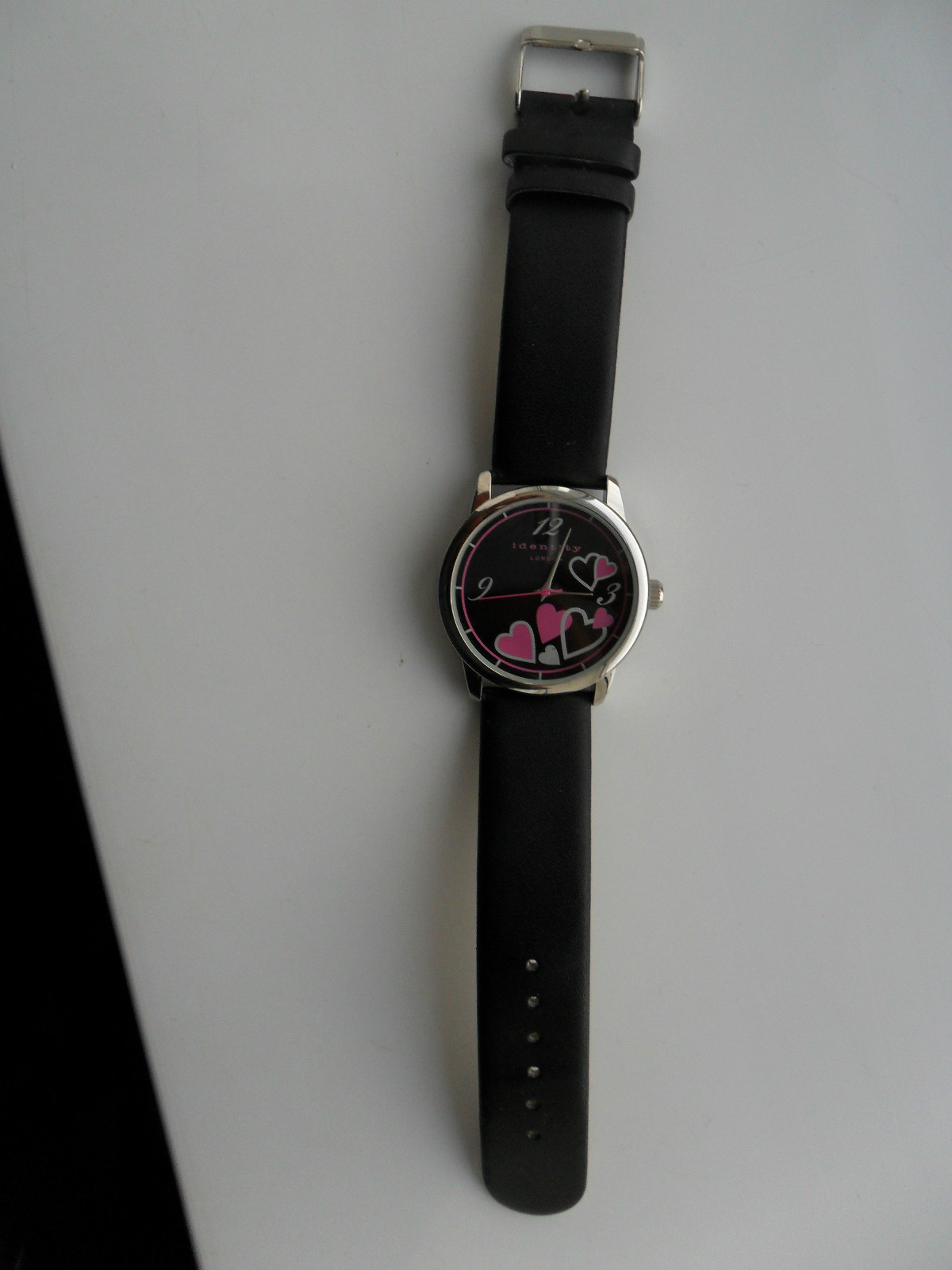 PURPLE HEARTS WATCH BLACK FACE IDENTITY LONDON RETRO HIPPY WRISTWATCH LADIES BA6