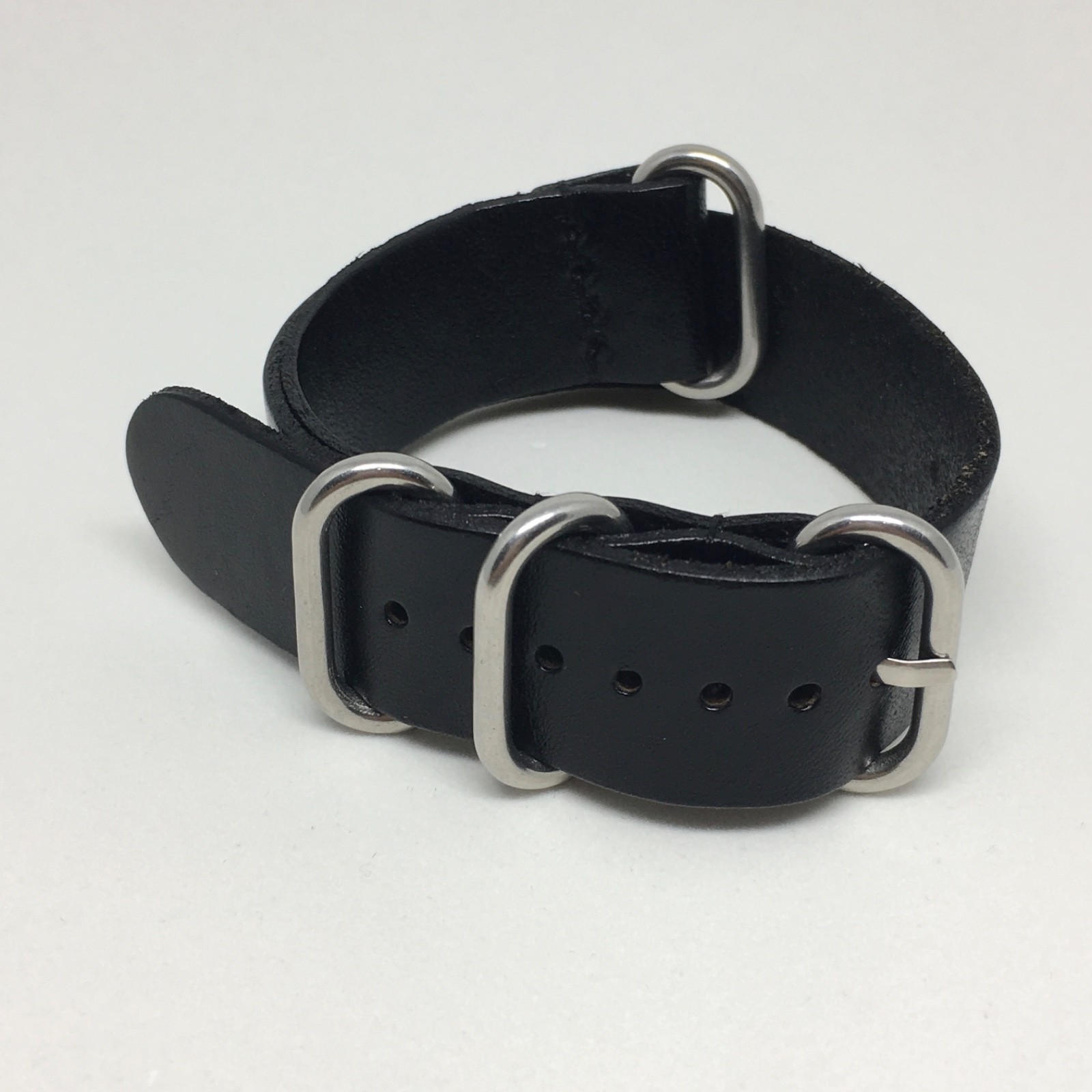 STERNGLAS Tachymeter 1.0 Black Chronograph 42mm + Milanese & 4 extra straps