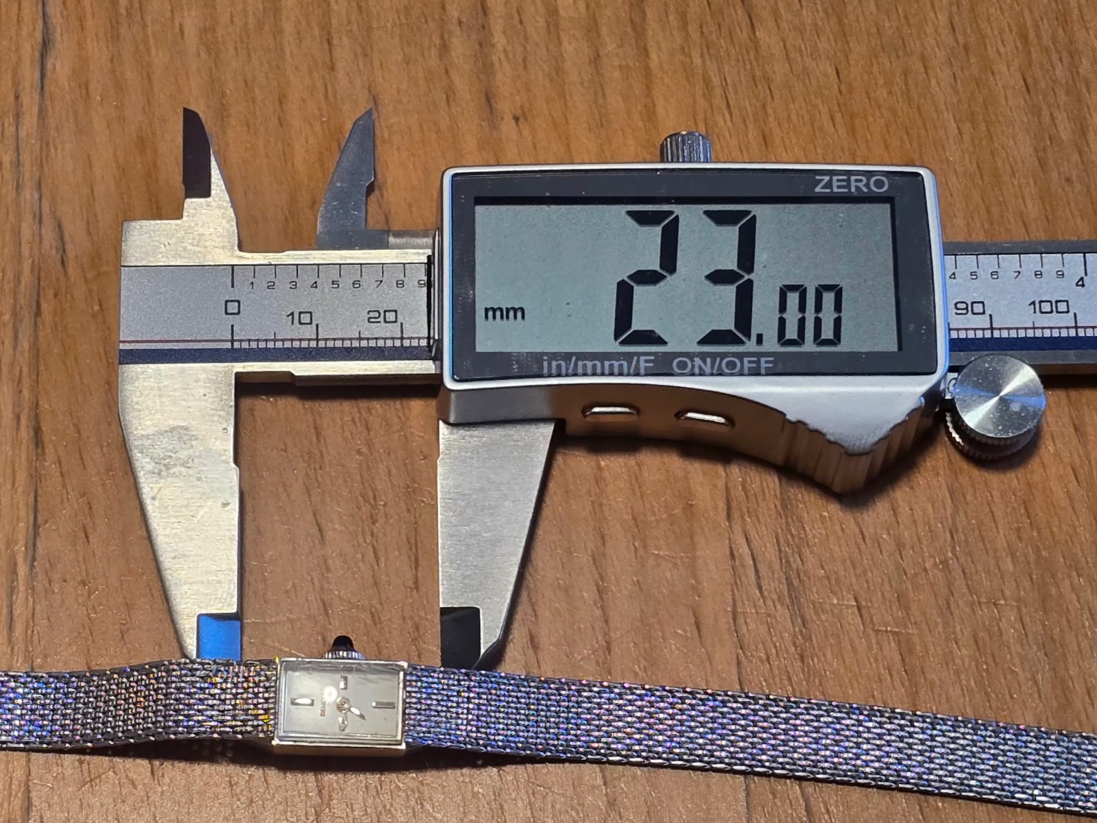 Vintage Benrus Swiss Made Ladies Manual Wind Rectangular Mesh Band Watch