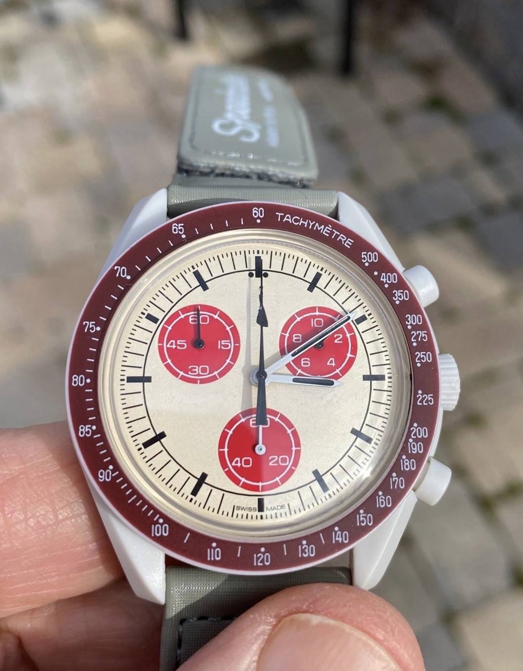 Watch Chronograph Quartz Tachymeter Red Bezel Gray Bioceramic 42mm