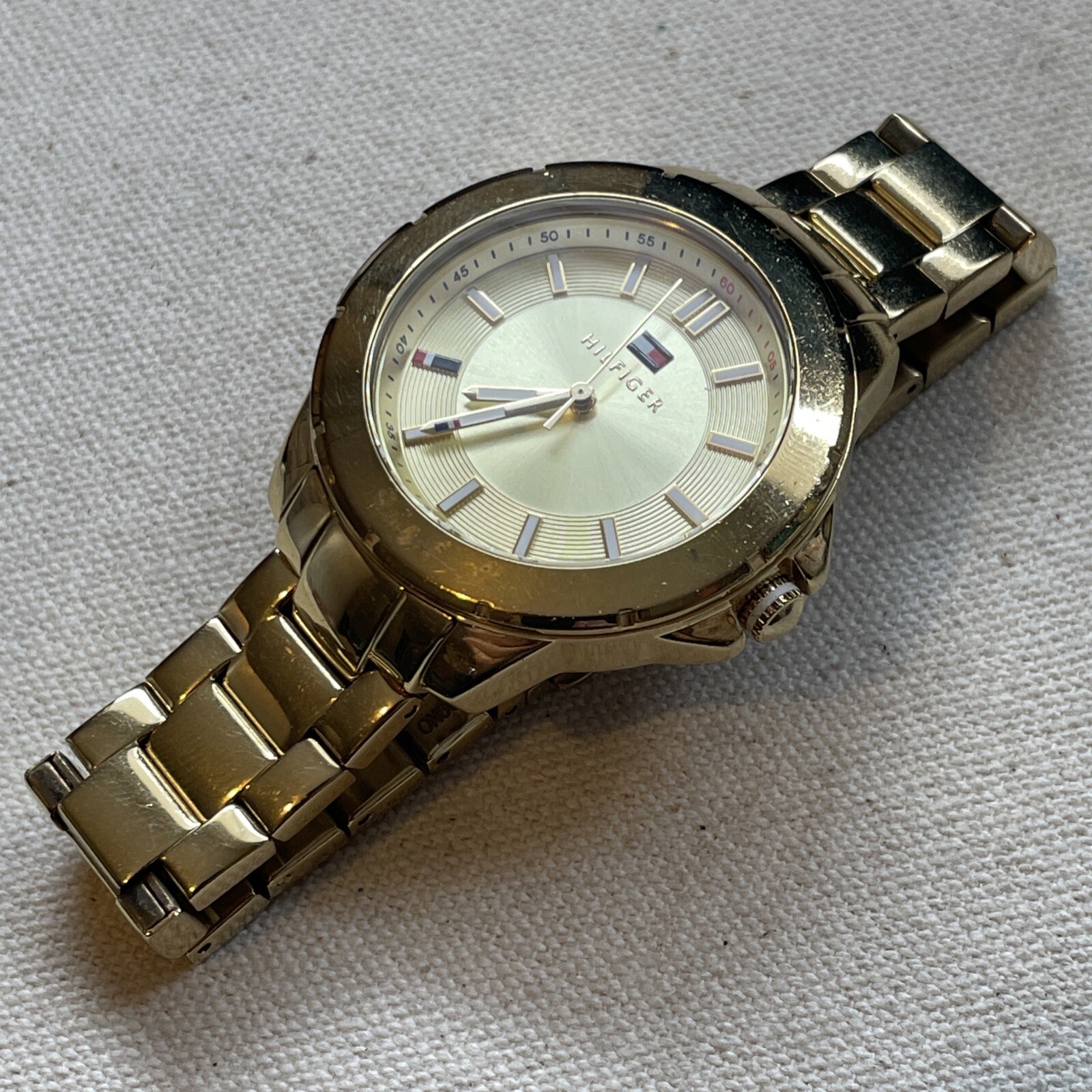 TOMMY HILFIGER Gold Tone Stainless Steel Mens Watch New Battery TH238.3.34.1564