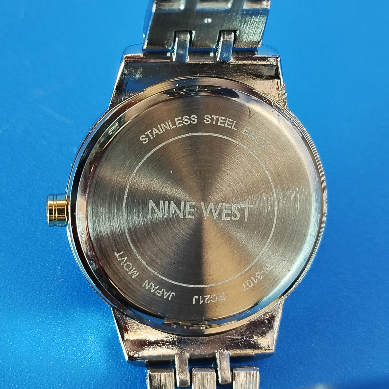 New! Vintage 2010 Nine West Two Tone Women’s Quartz Designer Fashion Watch NOS