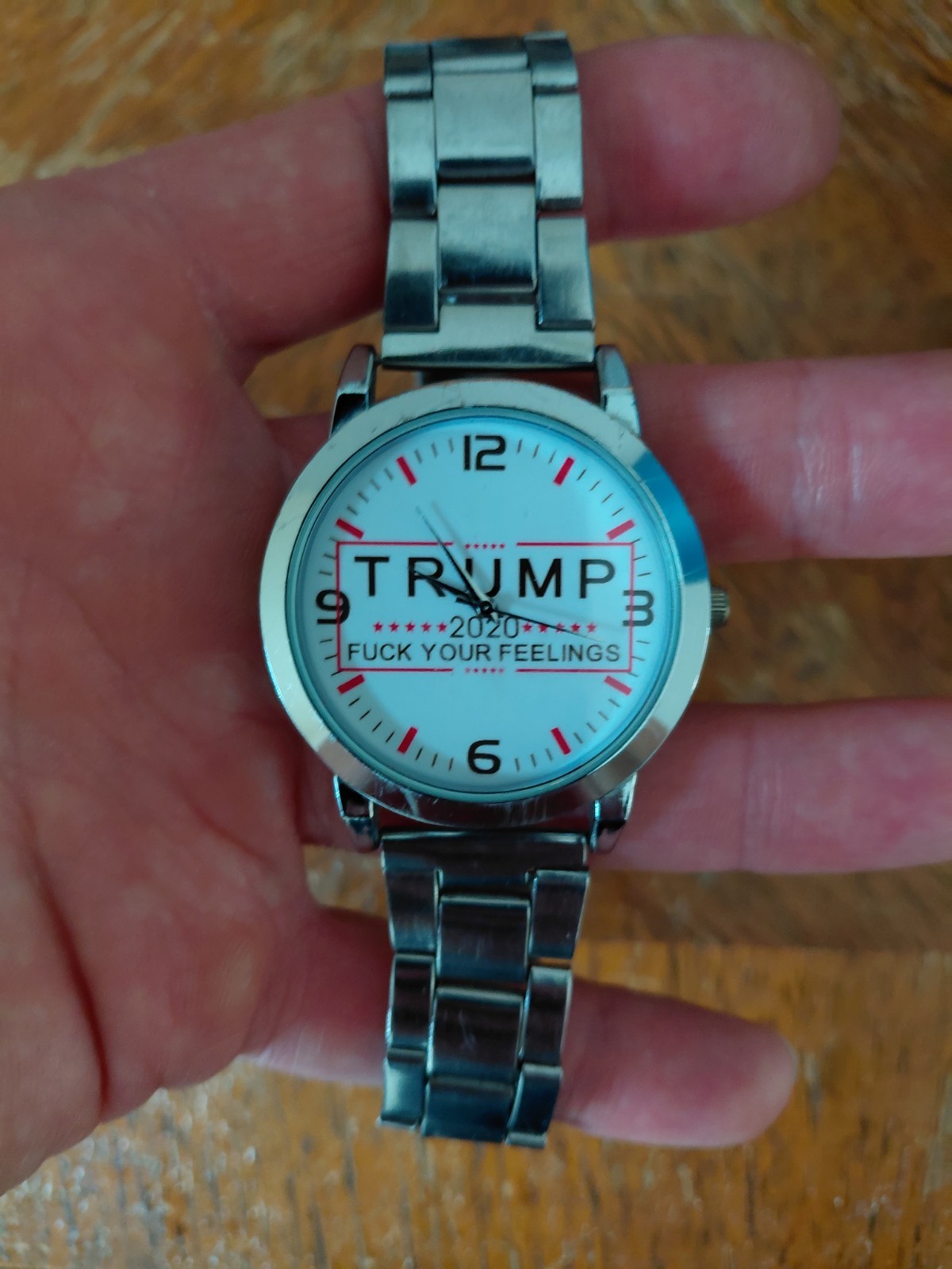 Trump 2020 Unisex Analog Quartz Watch White Logo Dial Silver Metal Bracelet