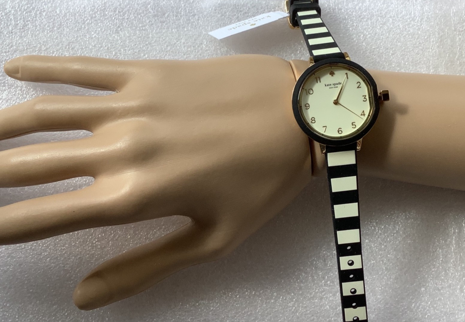 KATE SPADE NEWYORK PARK ROW BLACK & IVORY STRIPE SILICONE STRAP WOMEN’S 34 MM