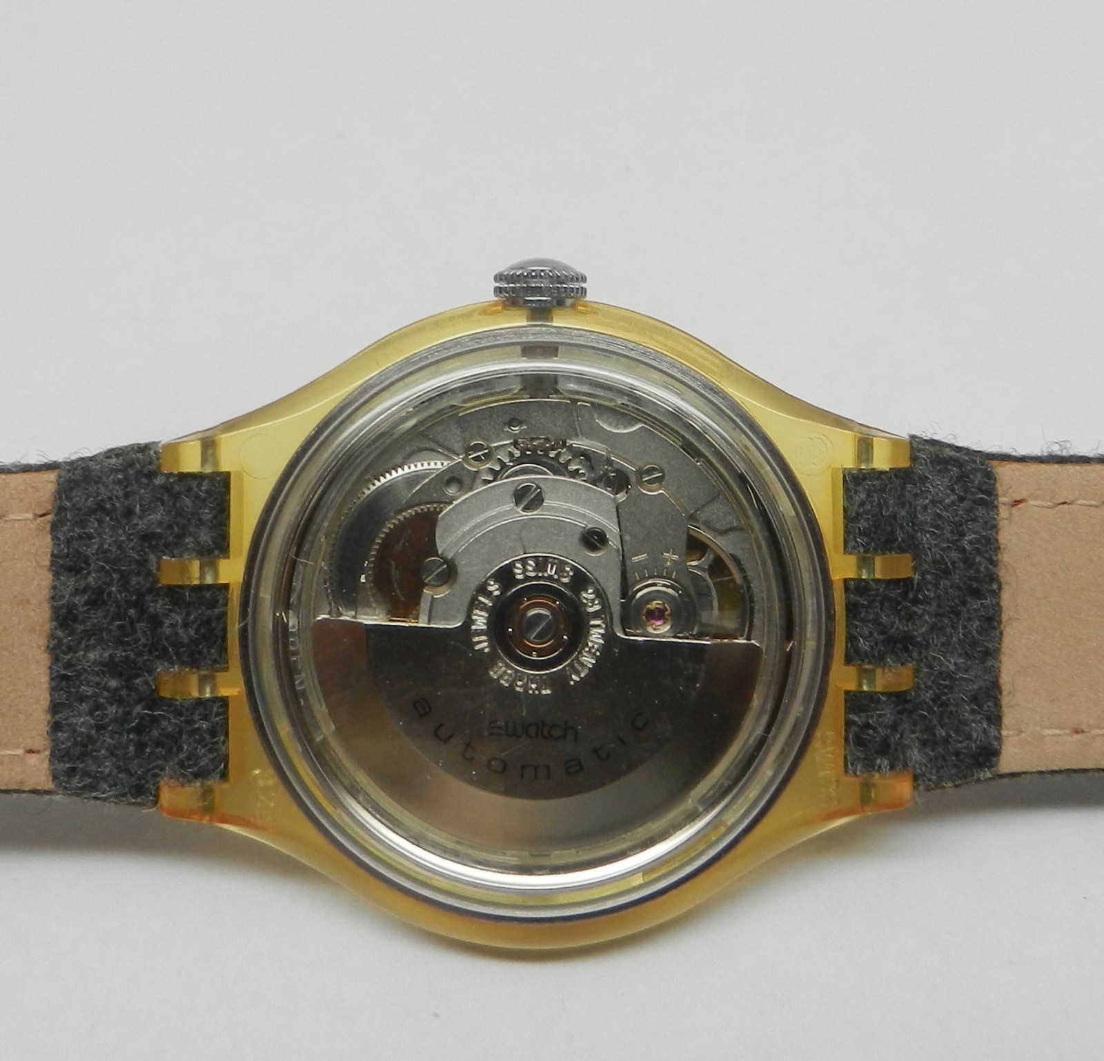 Vintage 37mm Swatch Originals Automatic 1993 Watch NOS New Old Stock Burgundy