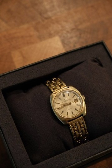 Vintage Women’s Gold EternaMatic Sahida ref. 561.2006.25, Swiss Made