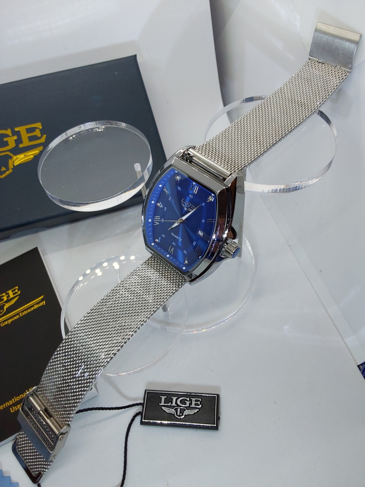 Luxury Tonneau Blue Dial Date Quartz On Stainless Steel Mesh Bracelet New