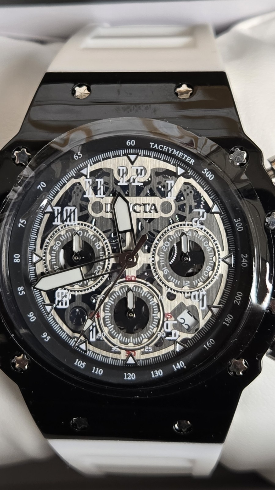 (A) $279 Invicta Racing Vaulthan Men Black White 44mm Quartz Watch NIB