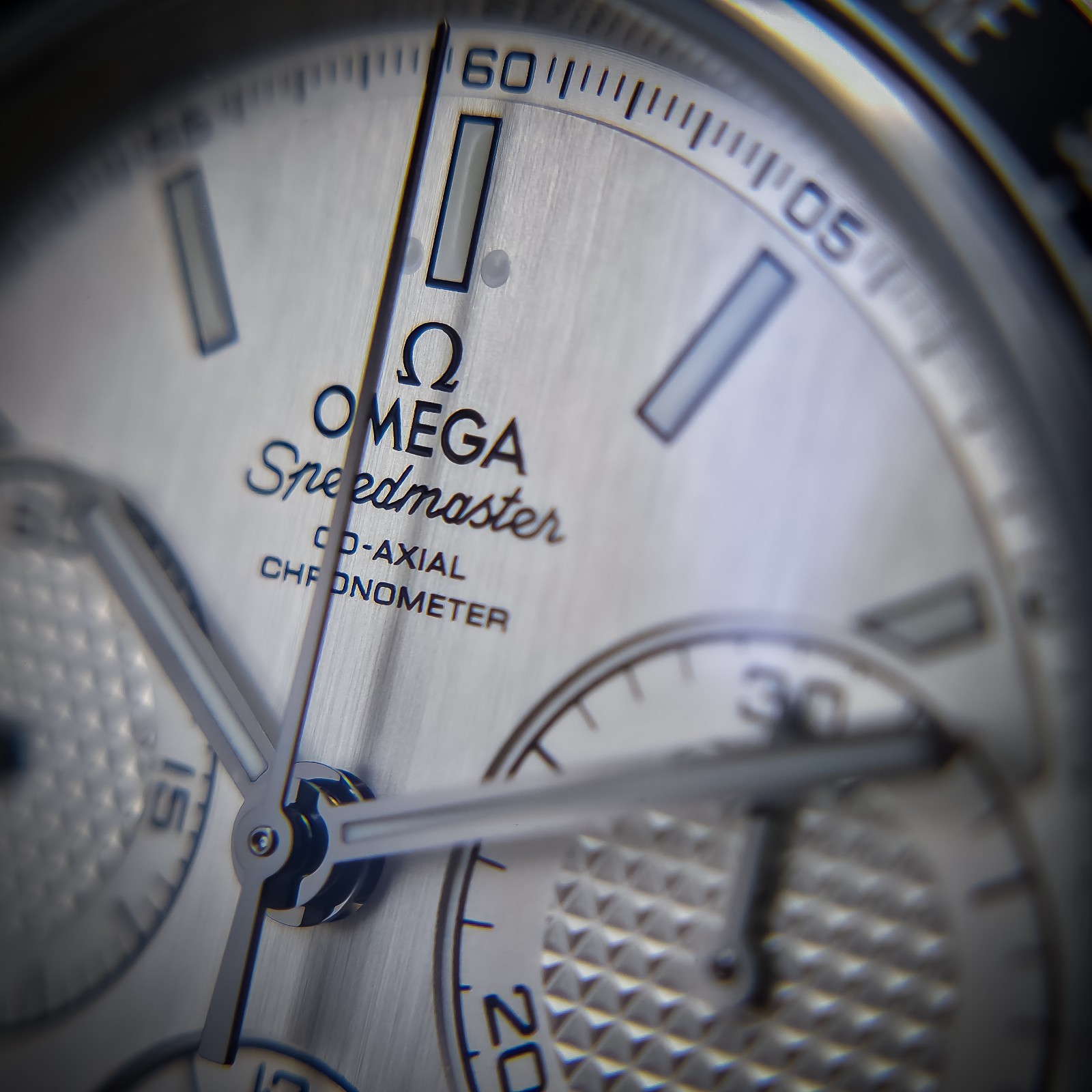 Omega Speedmaster Racing 40mm Silver Chronograph, Full Set, 326.30.40.50.02.001