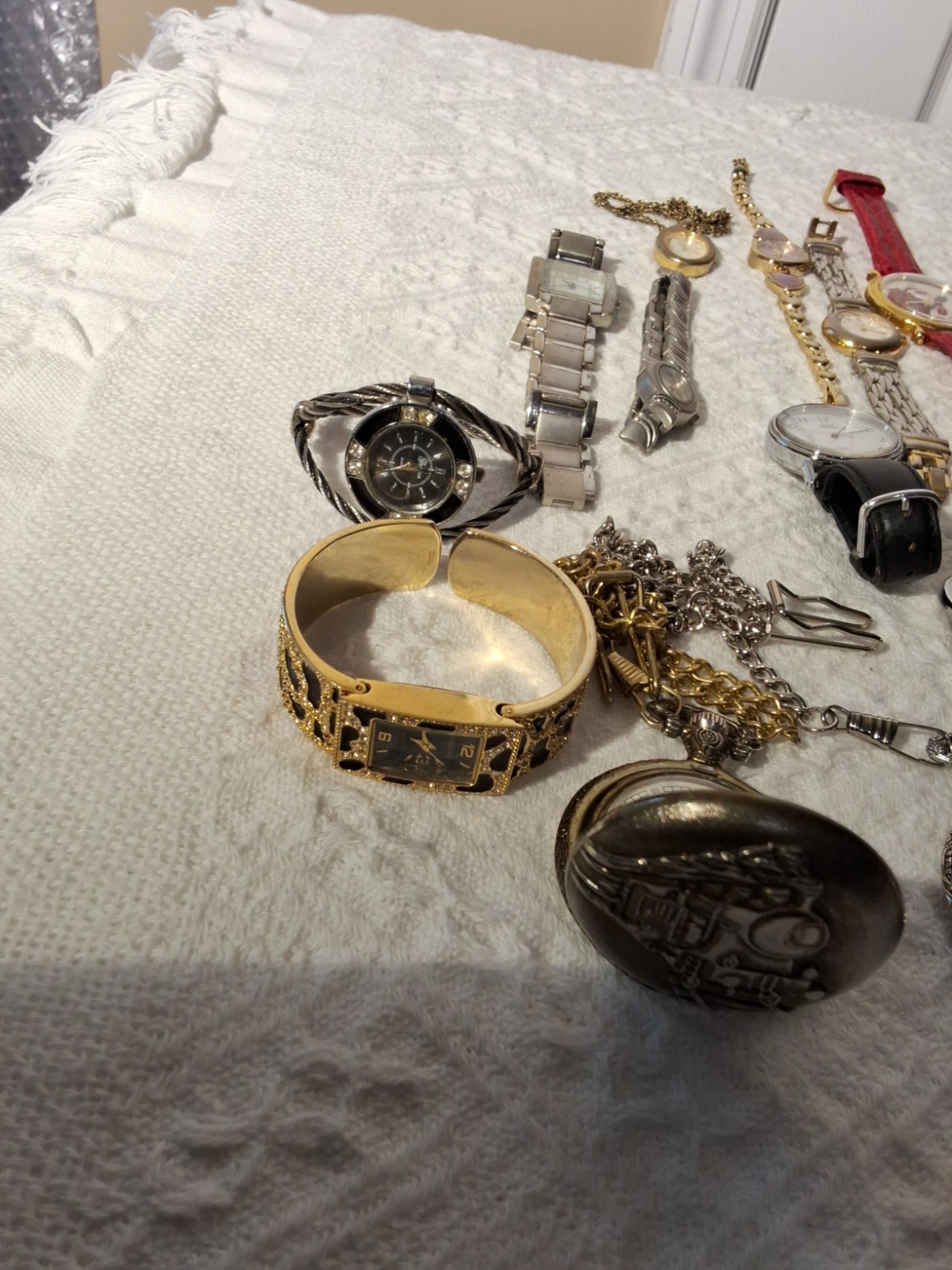 Watch Lot Untested 18 Count + Extra Bands, Over 2 LBs See Description