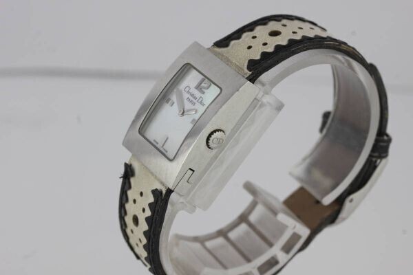 Christian Dior Maris D78-109 Quartz Ladies Vintage Watch Shell Dial Japan