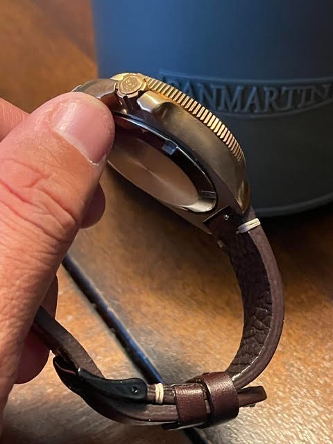 San Martin SN047-Q, Bronze Willard homage with beautiful green dial.