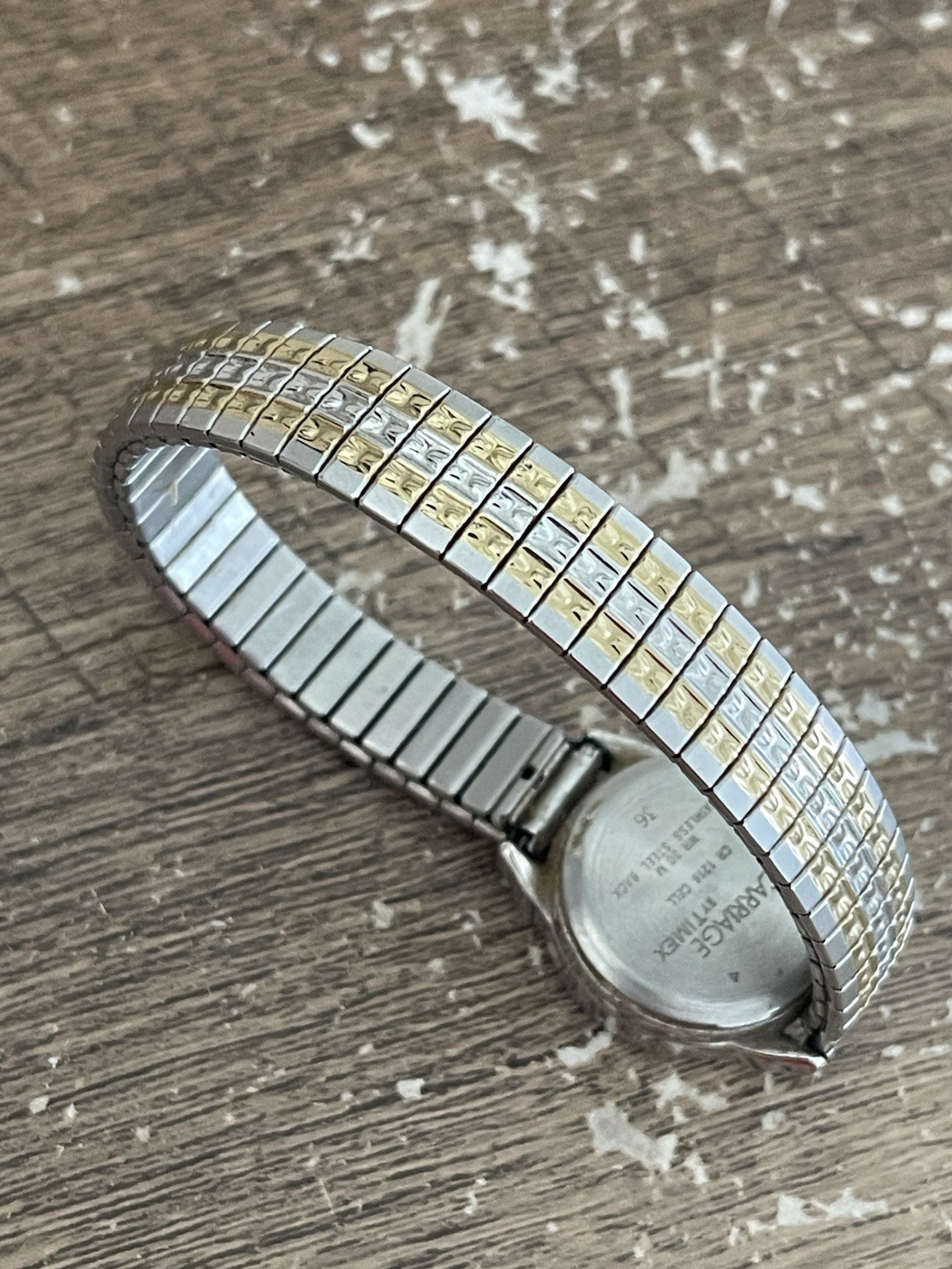 Carriage women’s watch gold silver tone quartz analog 10mm stretch band running