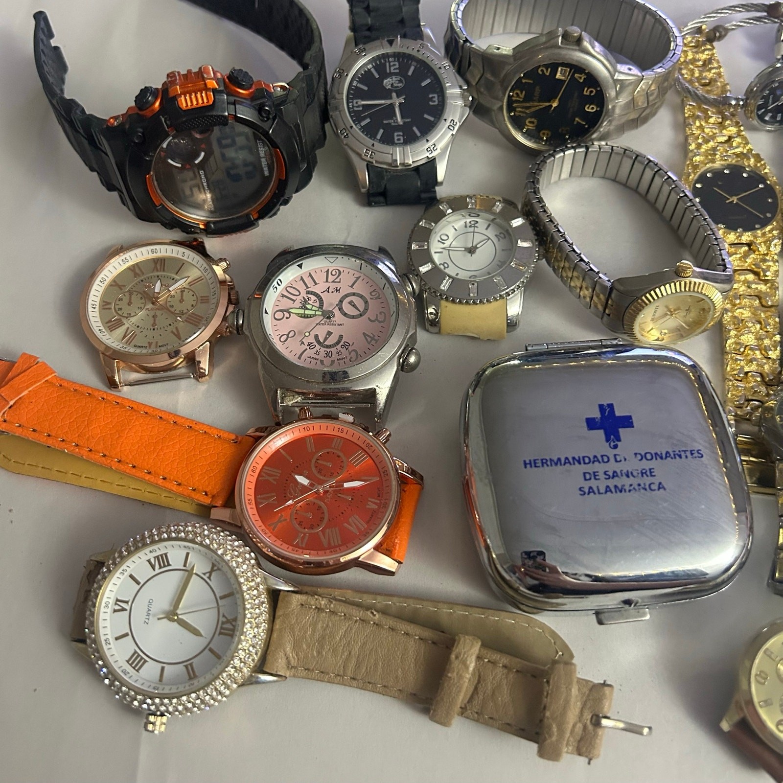 Assorted Watches Used Not Working For Parts Or Pieces lot 18