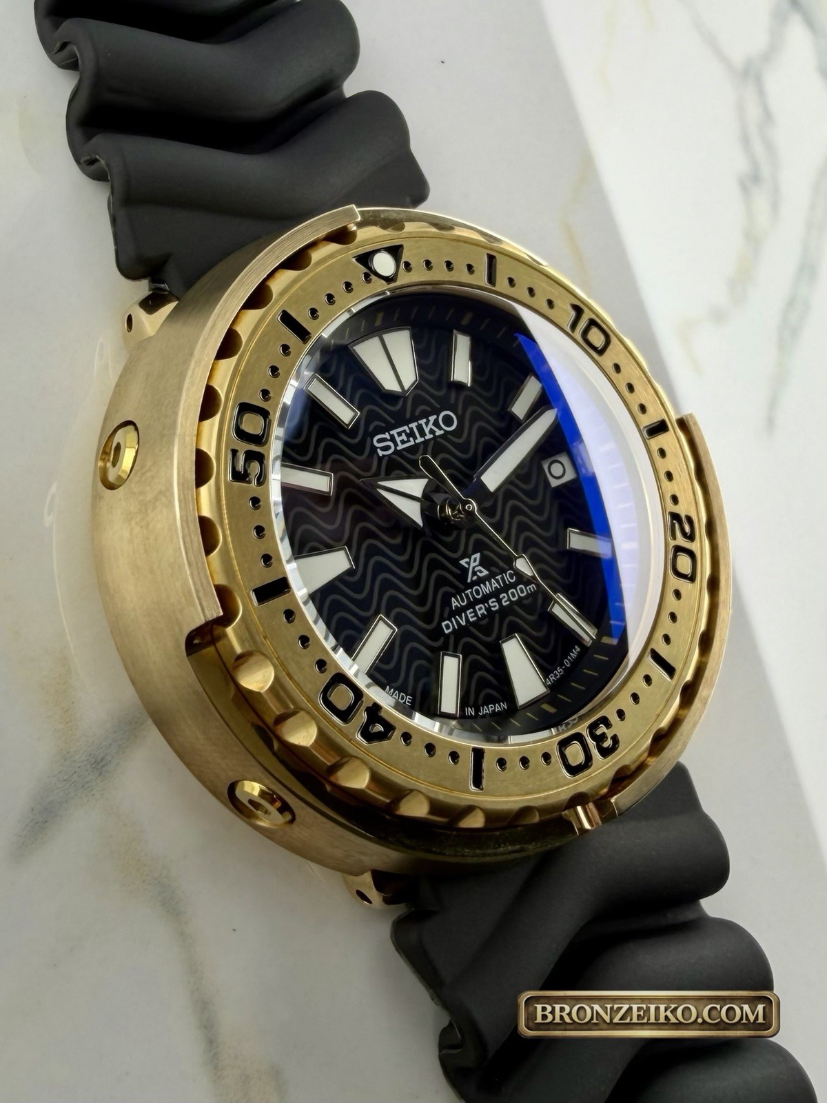 Bronze Shrouded Automatic Dive Watch – Seiko NH35 Movement
