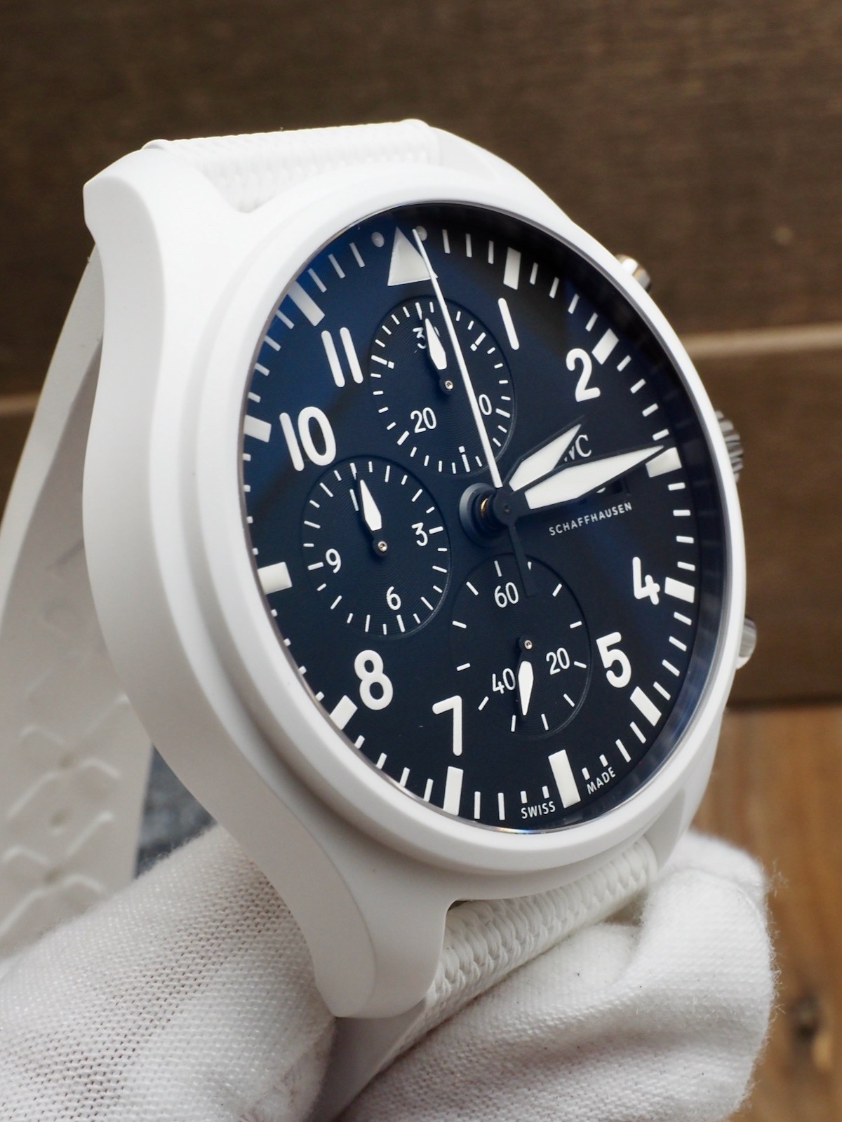IWC Top Gun Lake Tahoe IW389105 99% LNIB Factory Warranty till 2032! Super Clean