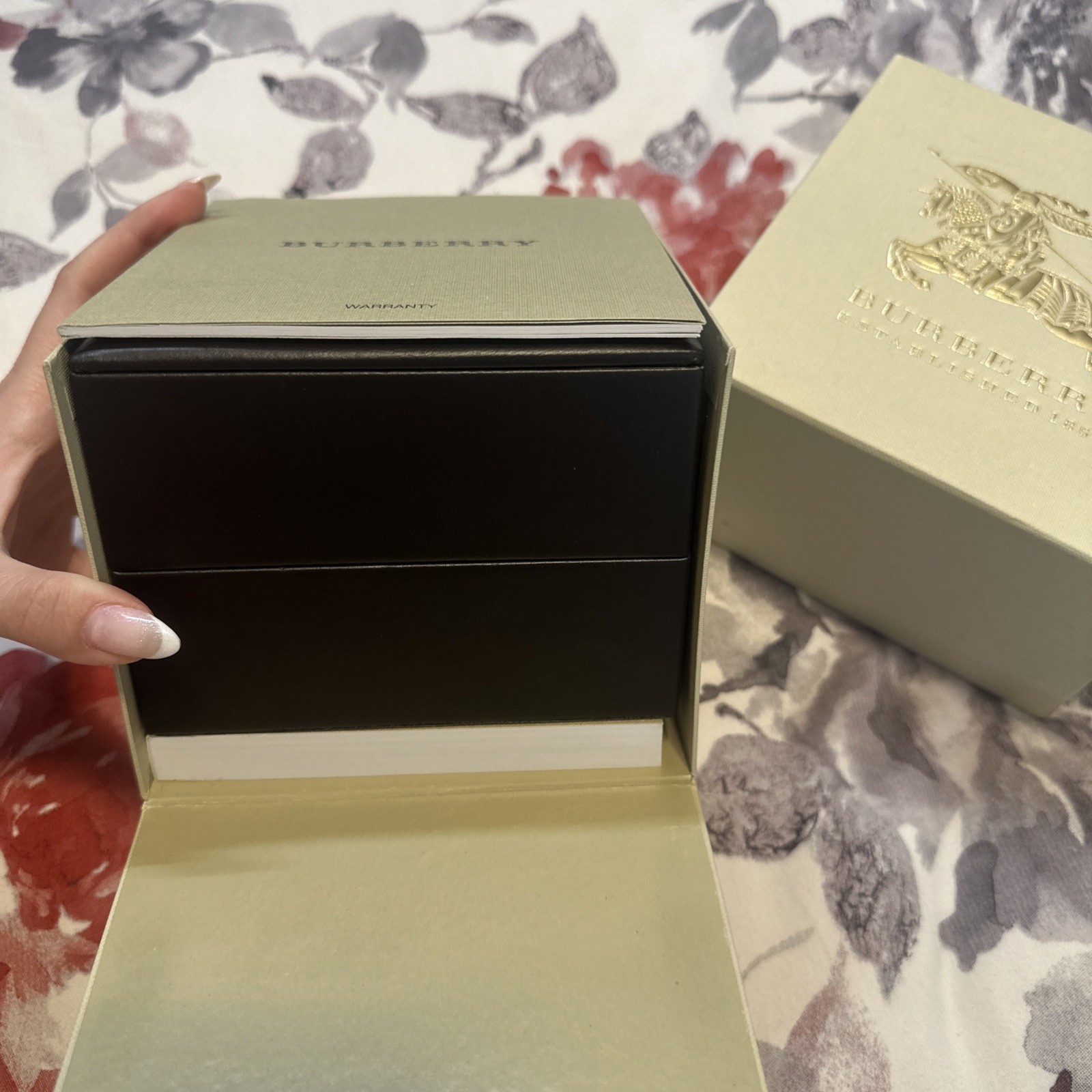Burberry BU1861 Women’s Rose Gold Stainless Steel Watch w/ Box & Papers