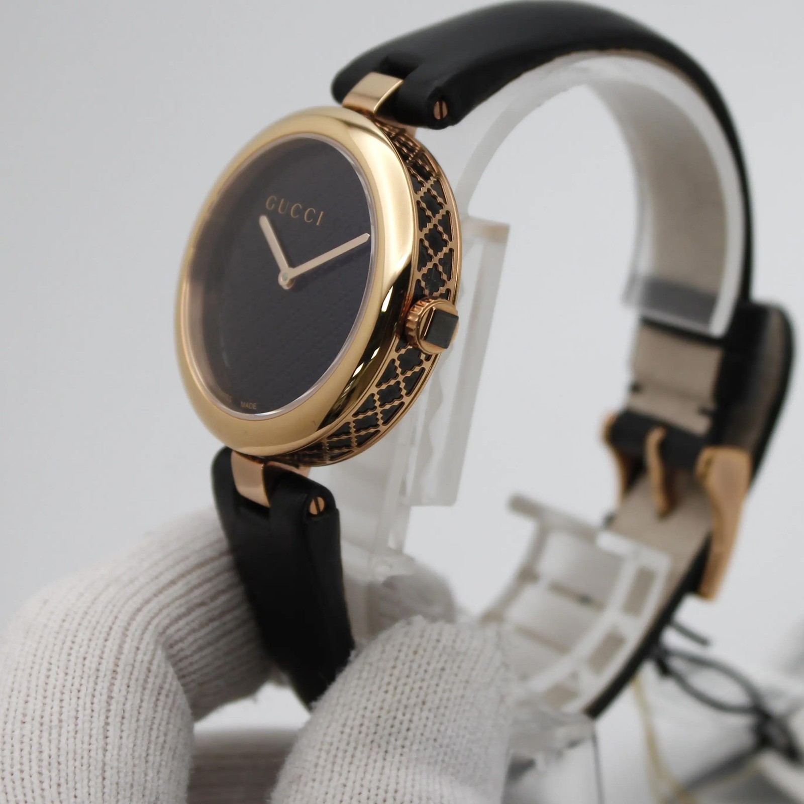 Gucci Diamantissima 31MM Rose Gold PVD Black Dial Ladies Quartz Watch YA141401