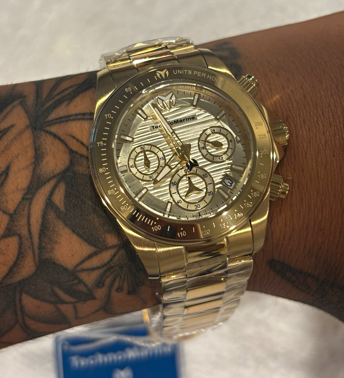 TechnoMarine Manta Ray Men’s Gold Quartz Chronograph Tachymeter Date 42mm