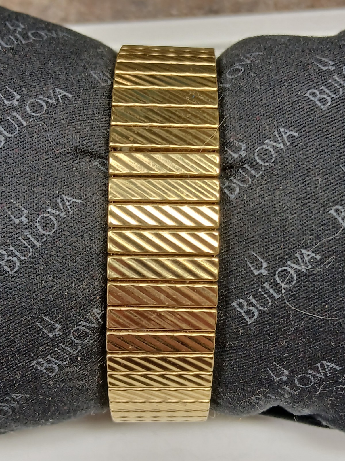 Seiko 7N29-8A09 Gold Tone Mens Formal Quartz Watch