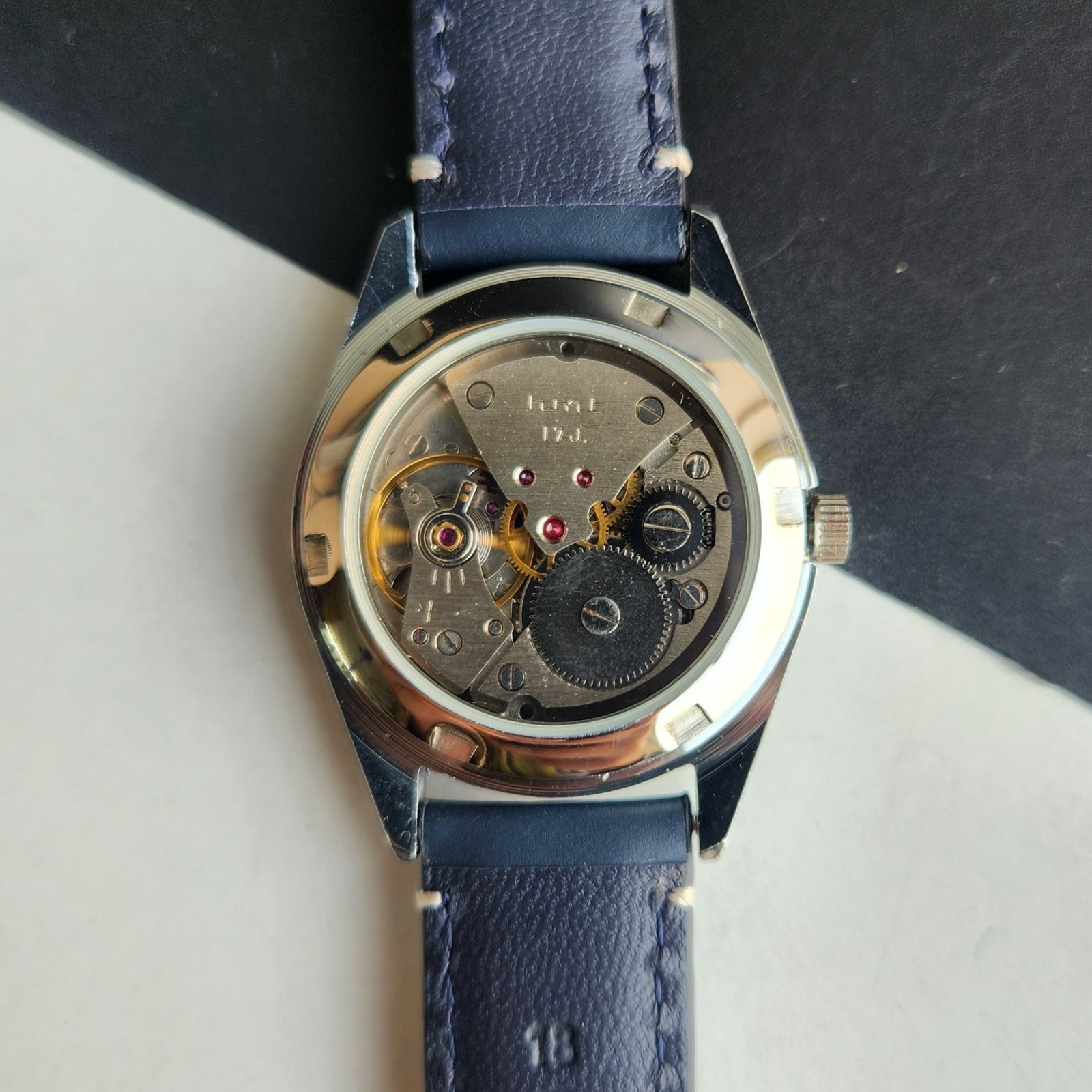 Vintage HMT Kohinoor Fluted Bezel Mechanical Hand Winding Wrist Watch A08