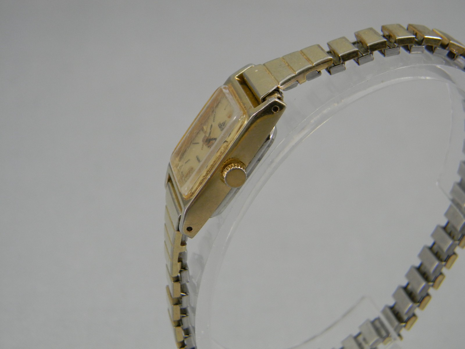 Vintage Lorus by Seiko Watch Women 16mm Gold Tone Stretch Band New Battery 5.5″