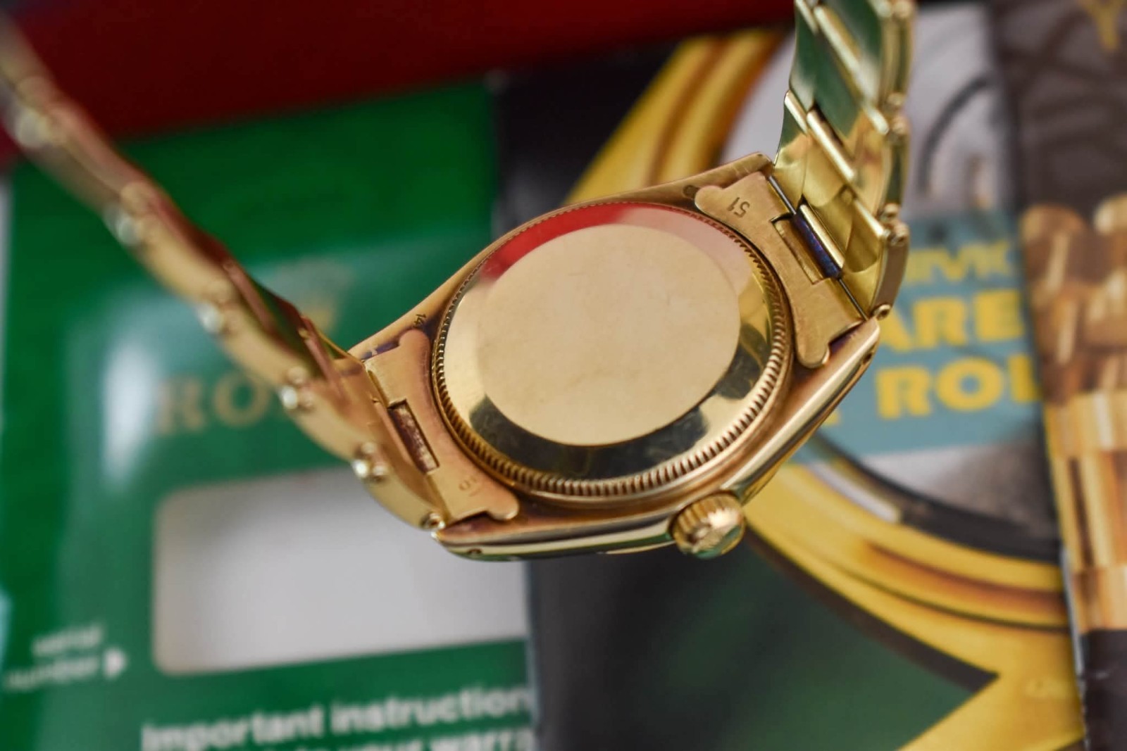 Rolex Datejust Automatic Fluted Bezel White Roman Dial 14kGold Bracelet Box 6837