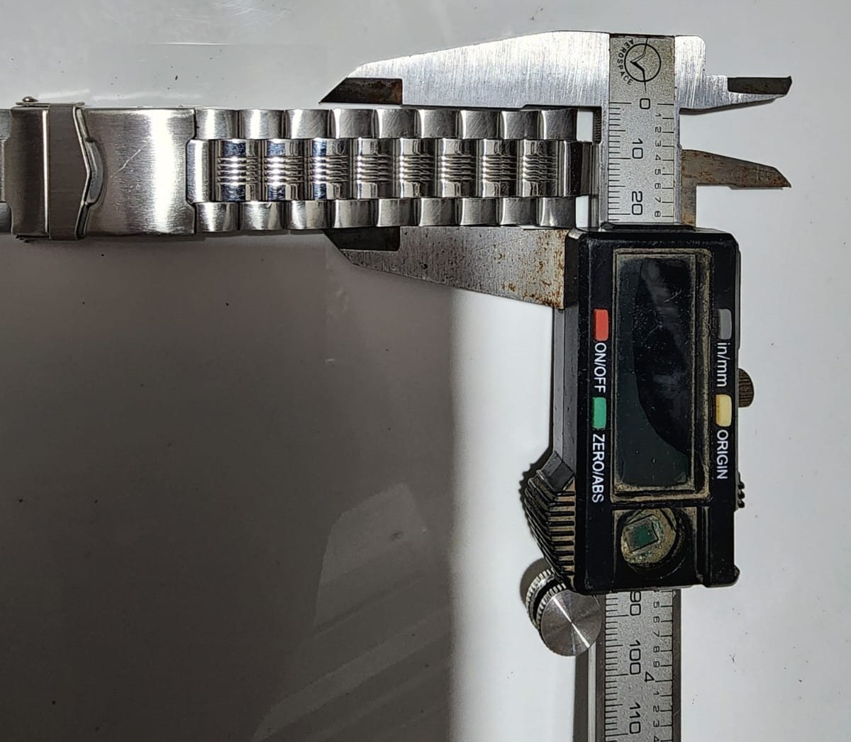 10MM Stainless Steel Watch Strap Expandable Bracelet with Secure Fold-Over Clasp