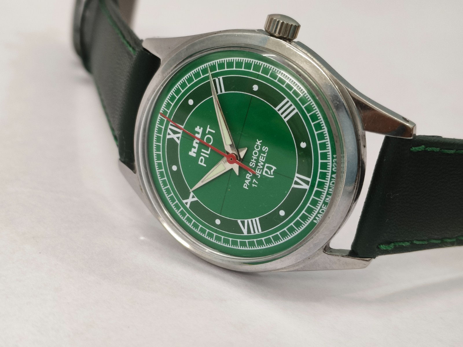 Vintage HMT Pilot Green 17 Jewels Mechanical Hand Winding Men’s Wrist Watch